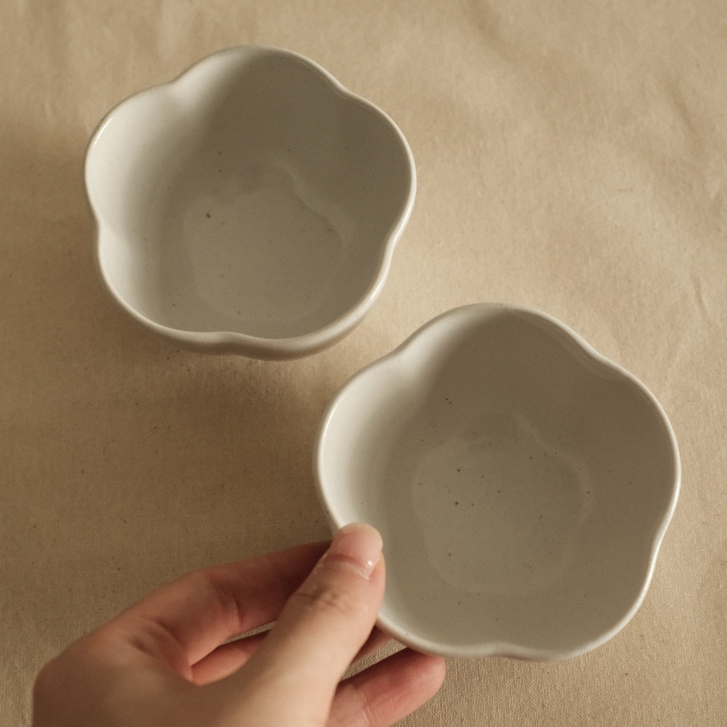 East Table Dolce Ume Plum Shape Yuki Snow White Small Bowl