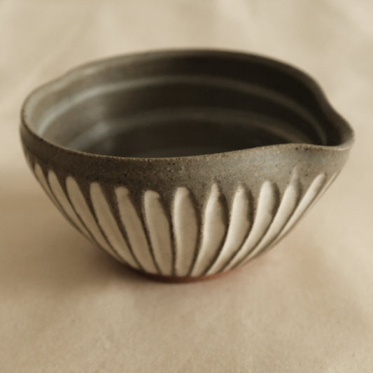 Masamura Japan Kohiki Carved Katakuchi Chawan Matcha Bowl with Spout
