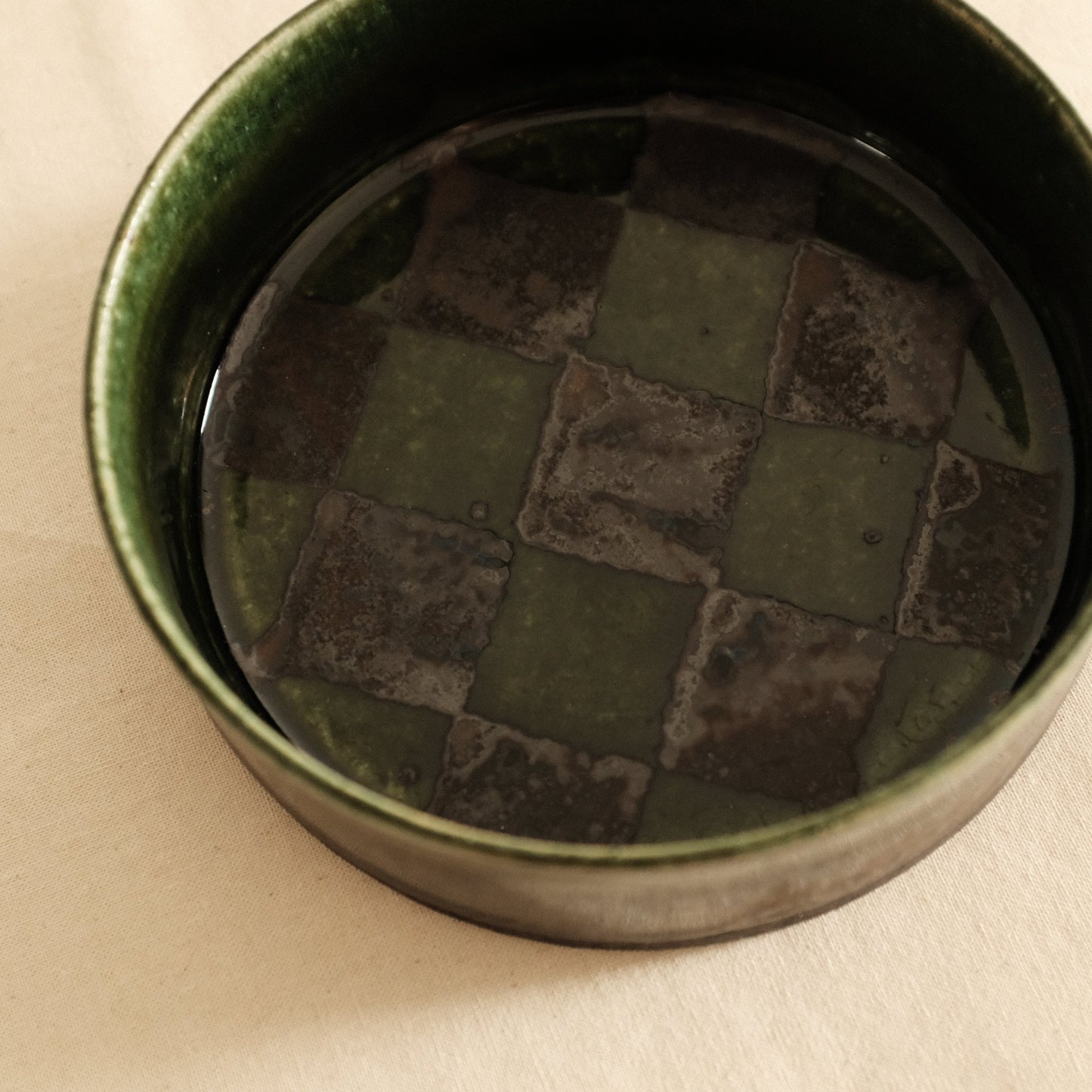 Kuroki Taira Oribe Green Glaze Checkered Dish Bowl