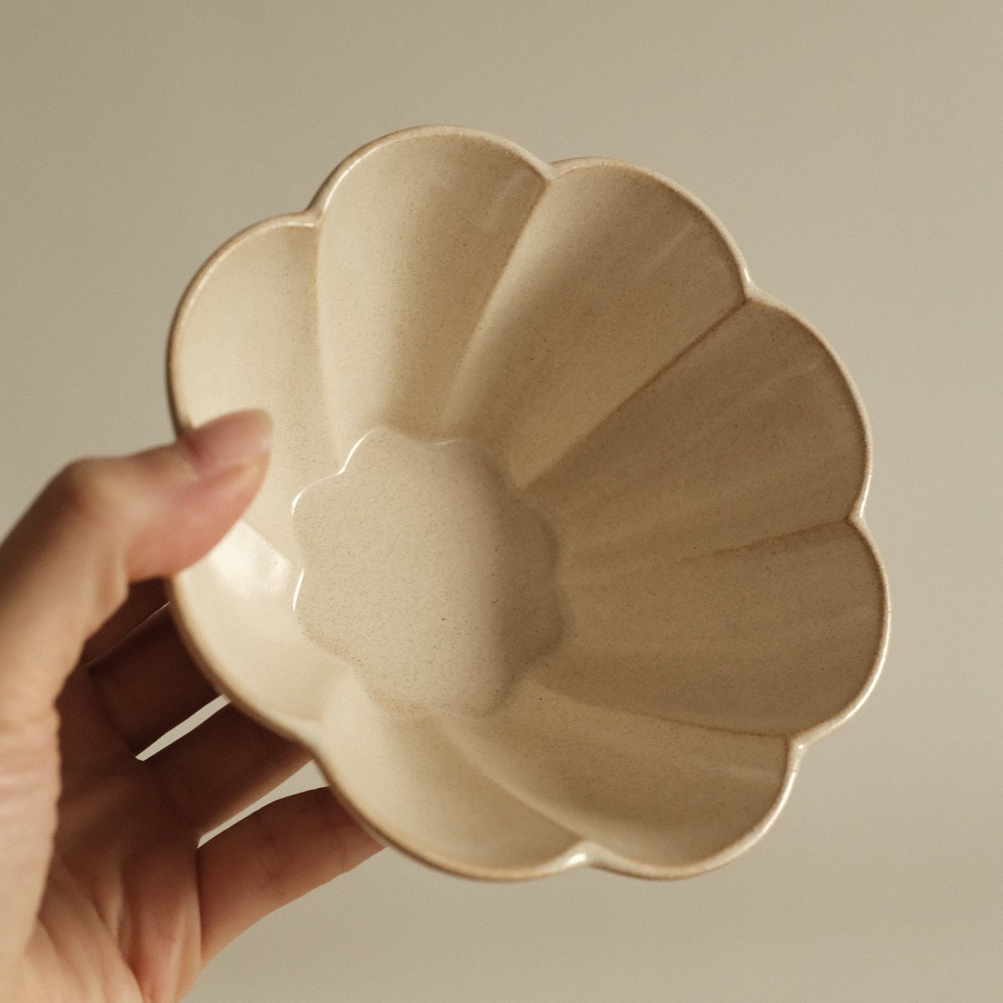 East Table Hanasaki Flower Shape Sand Beige Deep Bowl