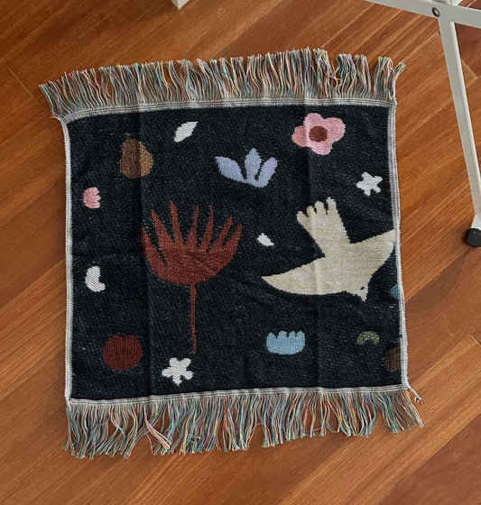 ÉLODIE Peace Dove Whimsical Retro Style Decorative Knitted Tapestry Blanket with Fringe