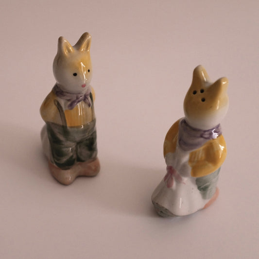 REYNARD Fox Handmade Handpainted Retro Ceramic Condiment Shaker Bottle