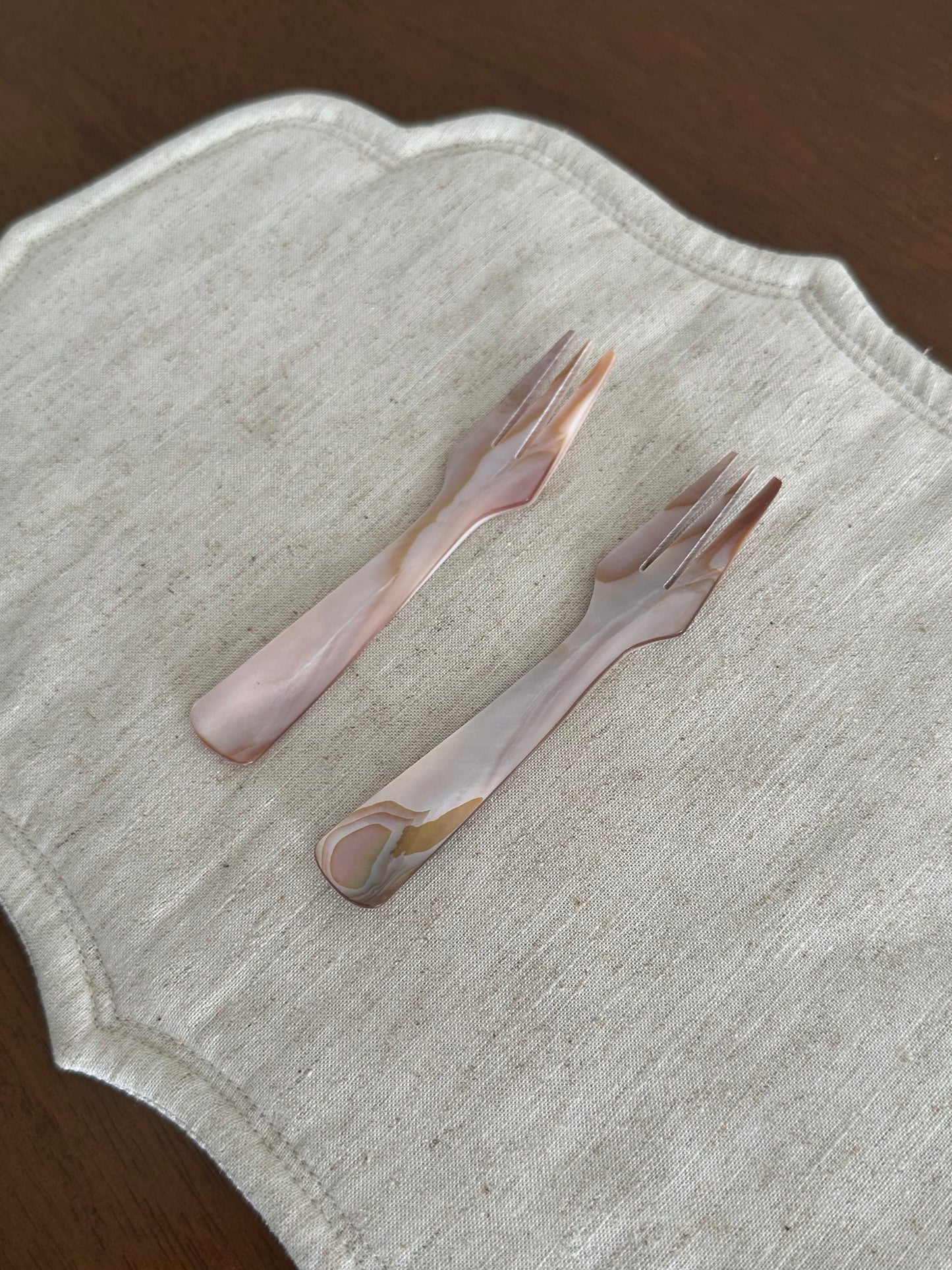 PEARLE Beige Pink Mother of Pearl Spoon Fork Knife 12cm Dessert Coffee Cake Cutlery Flatware