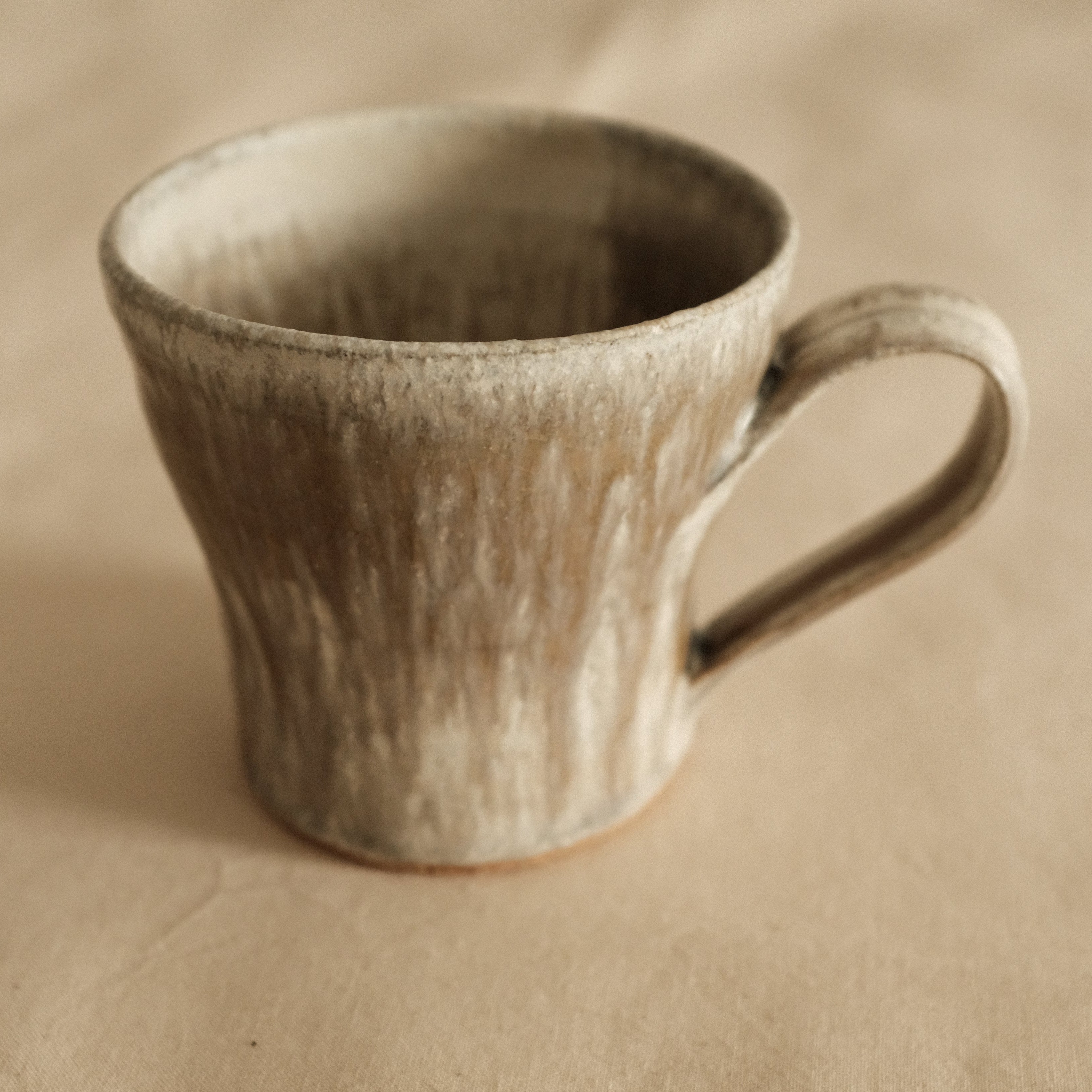 Kyuuko Mashiko Konayuki Powder Snow Glaze Mug with Handle