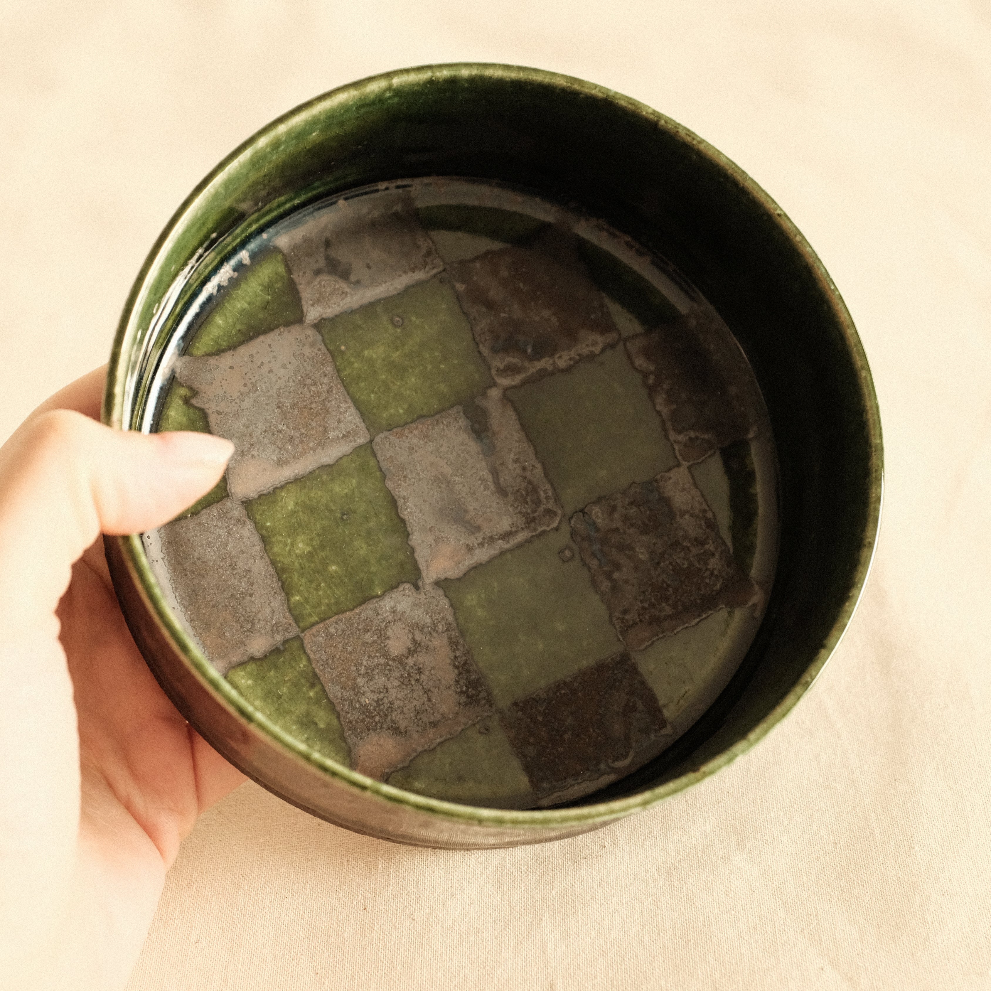Kuroki Taira Oribe Green Glaze Checkered Dish Bowl