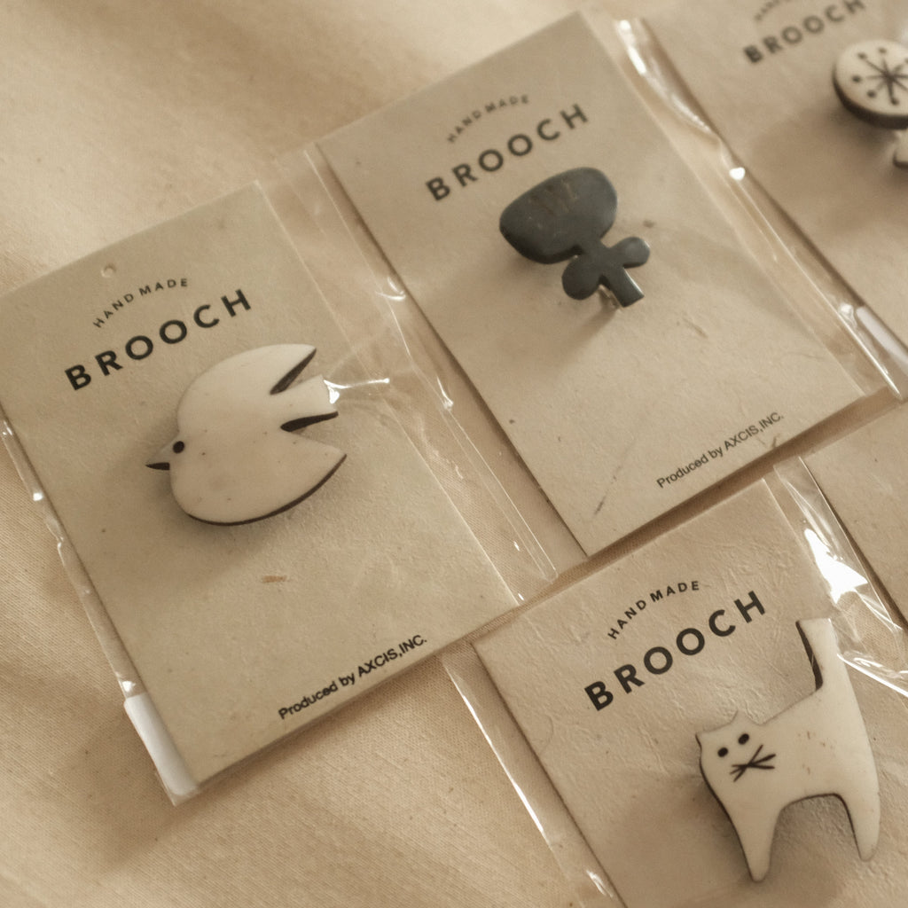 Akorat Japan Bone Brooch Bird