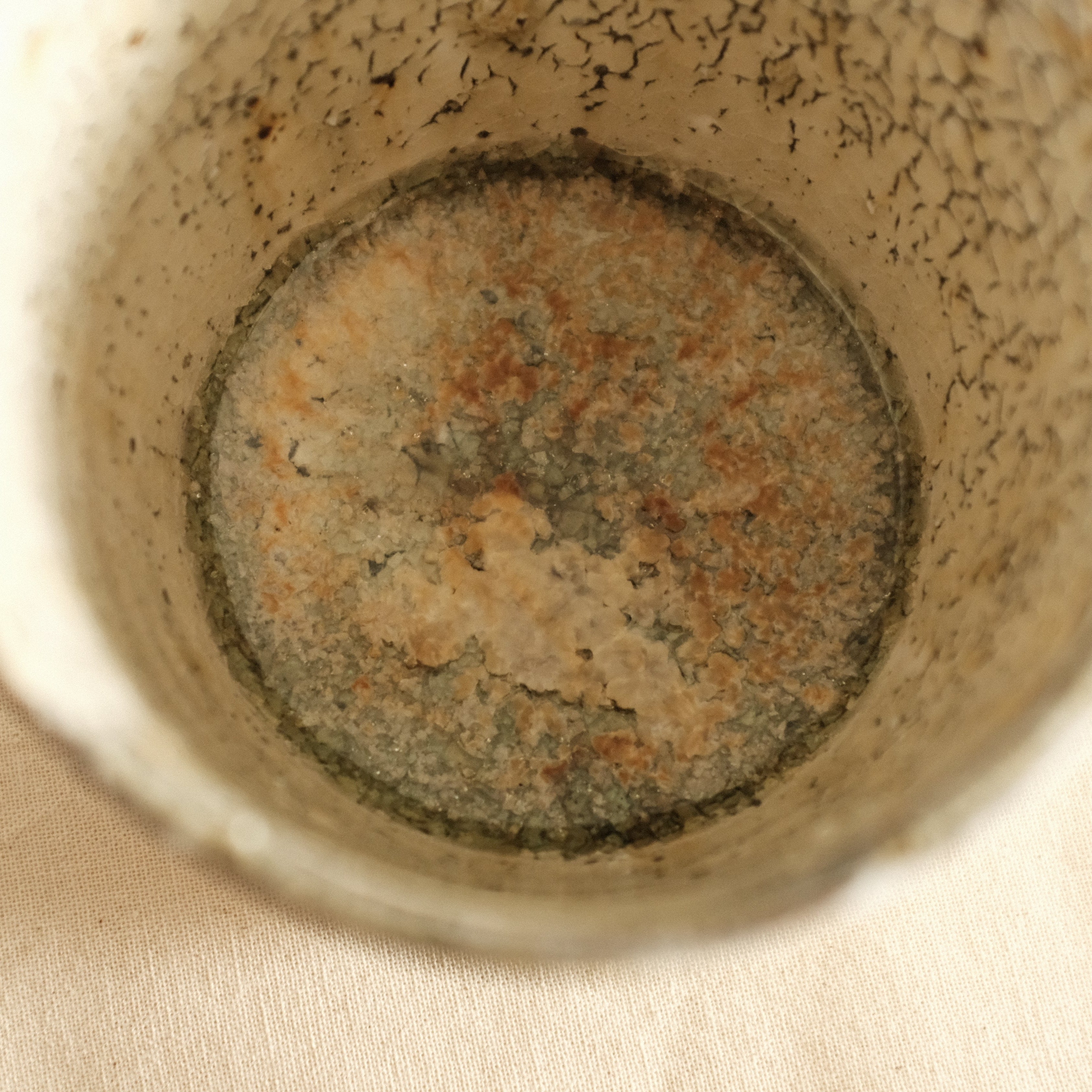 Kazuhito Yamamoto White Vidro Powdered Glaze Antique Mug