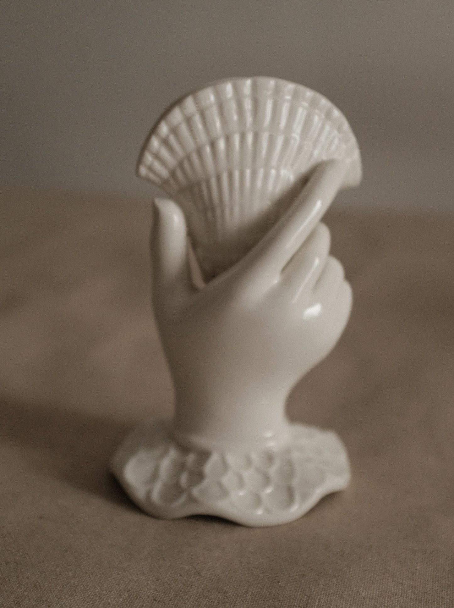 MARELLA French Retro Grasp of Sea Shell Ceramic Vase Card Holder Tissue Holder