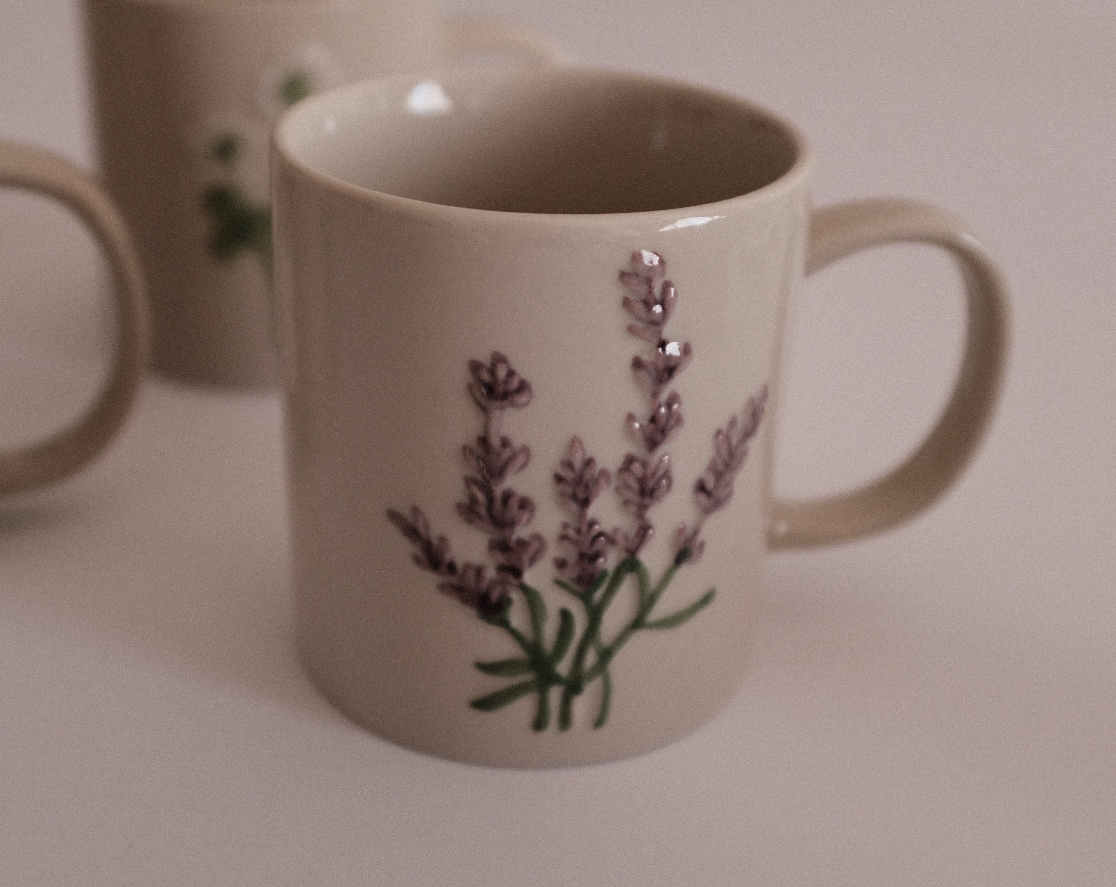 SUMMERIE Rustic Charm Whimsical Floral Lavender Relief Ceramic Mug