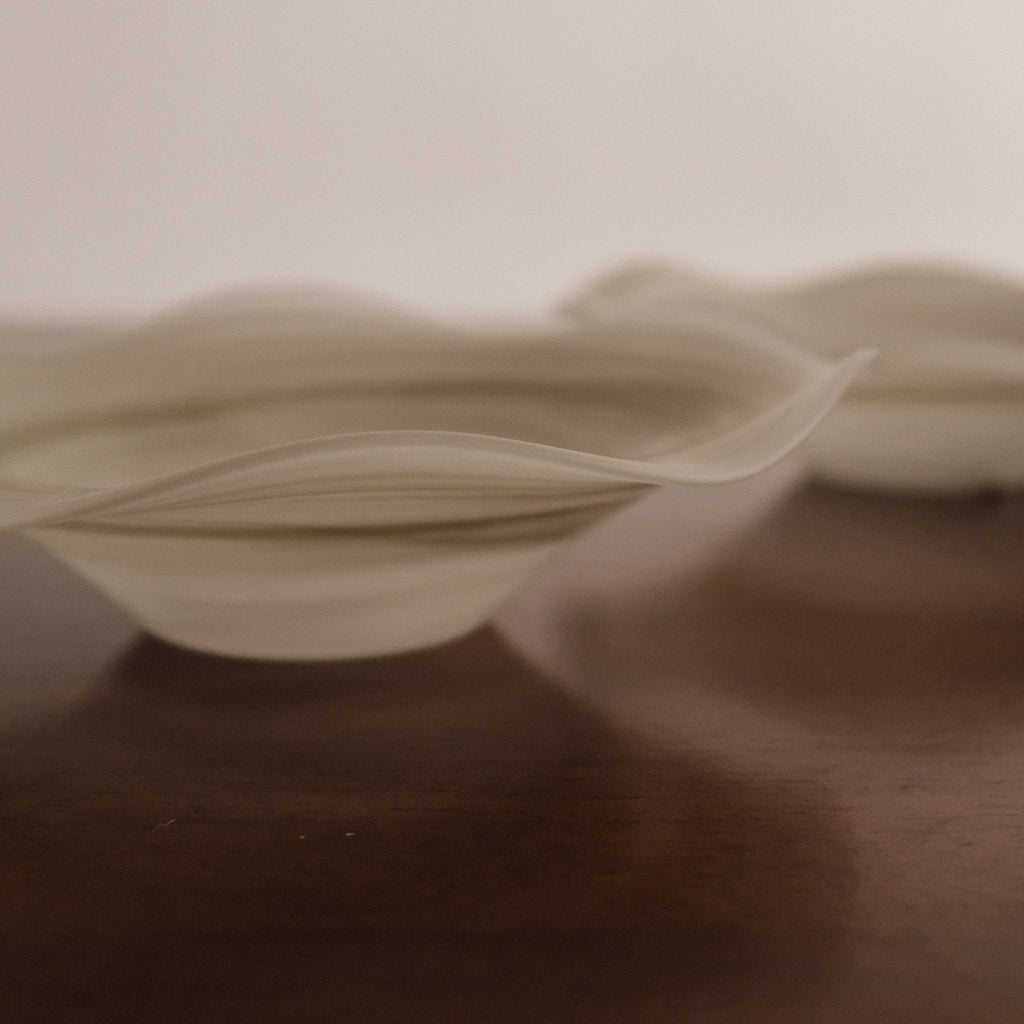 ESME Handmade Wavy Round Frosted Glass Cosmic Deep Plate Moss Green