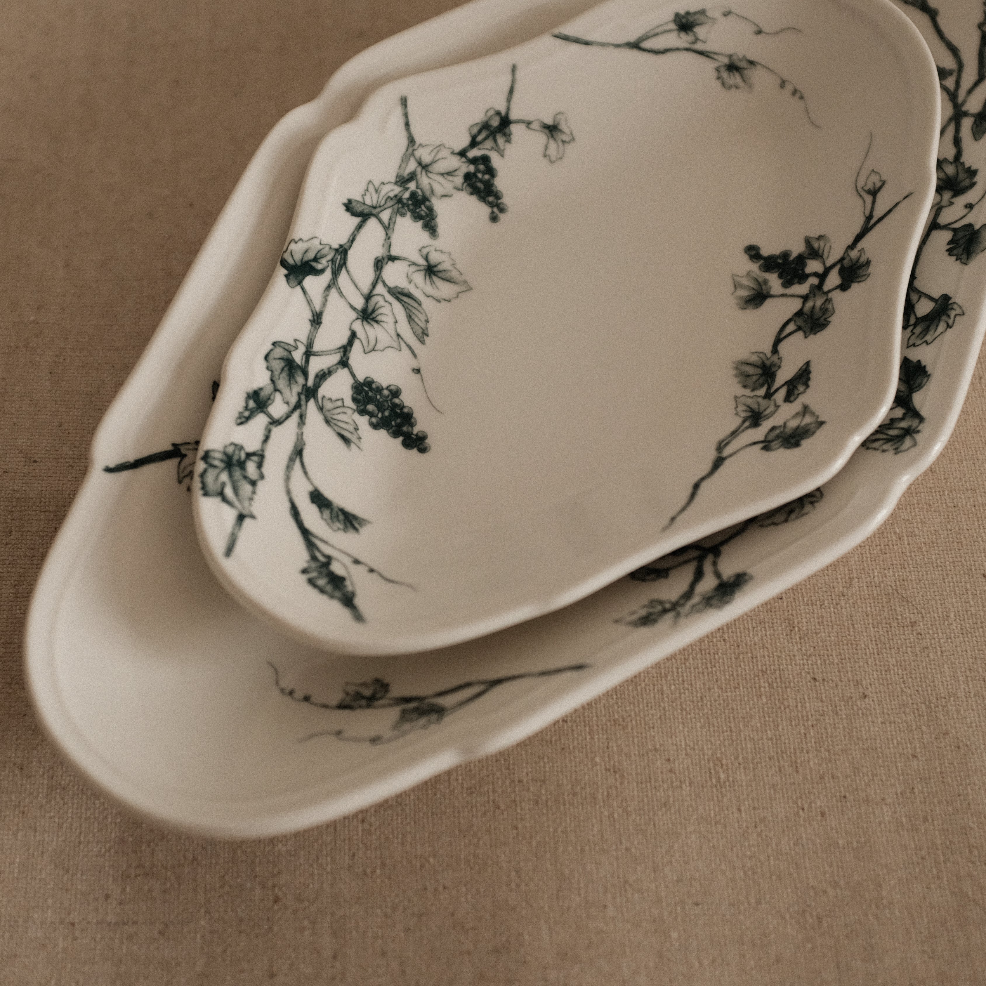 Studio M' Japan Vigne Plate Blue