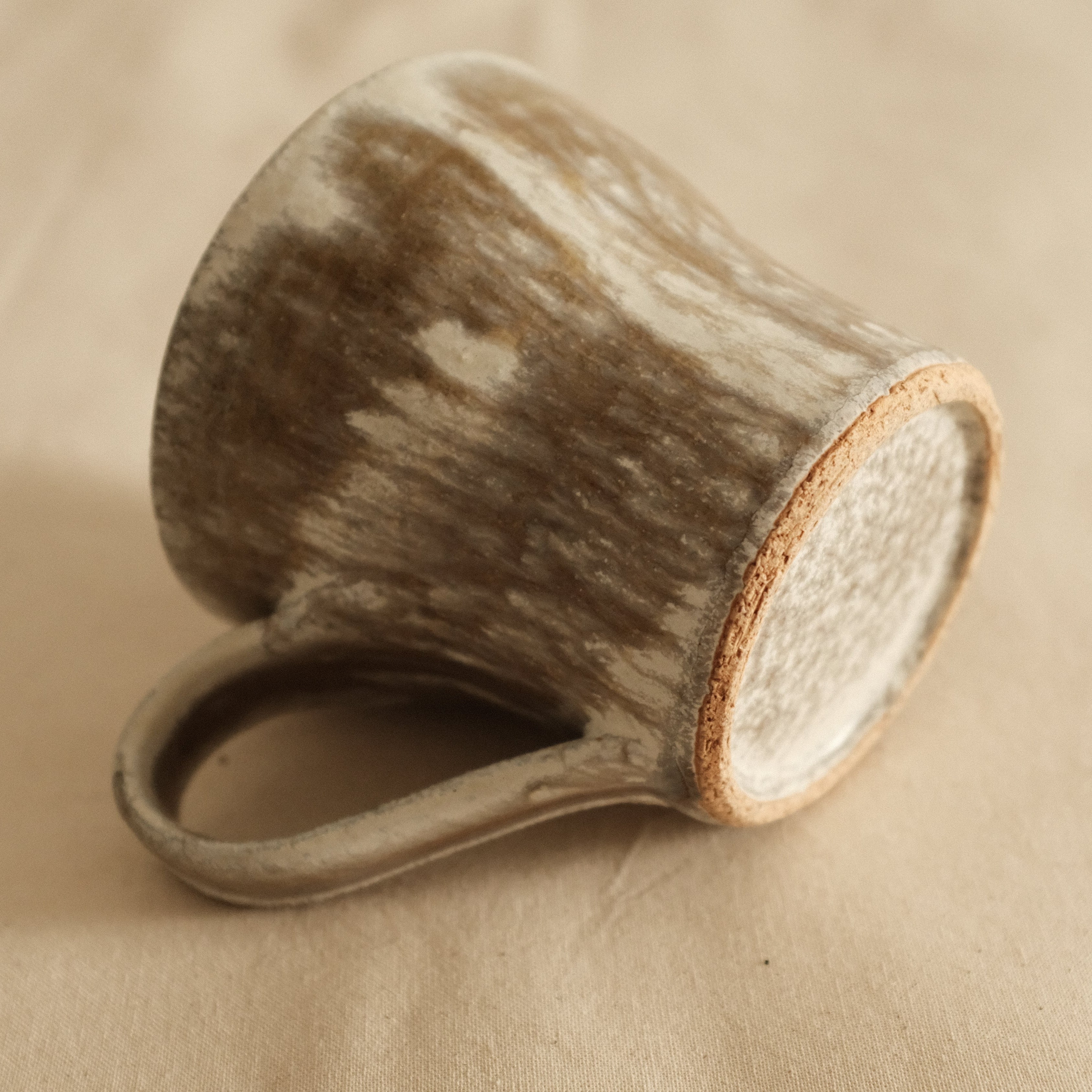 Kyuuko Mashiko Konayuki Powder Snow Glaze Mug with Handle