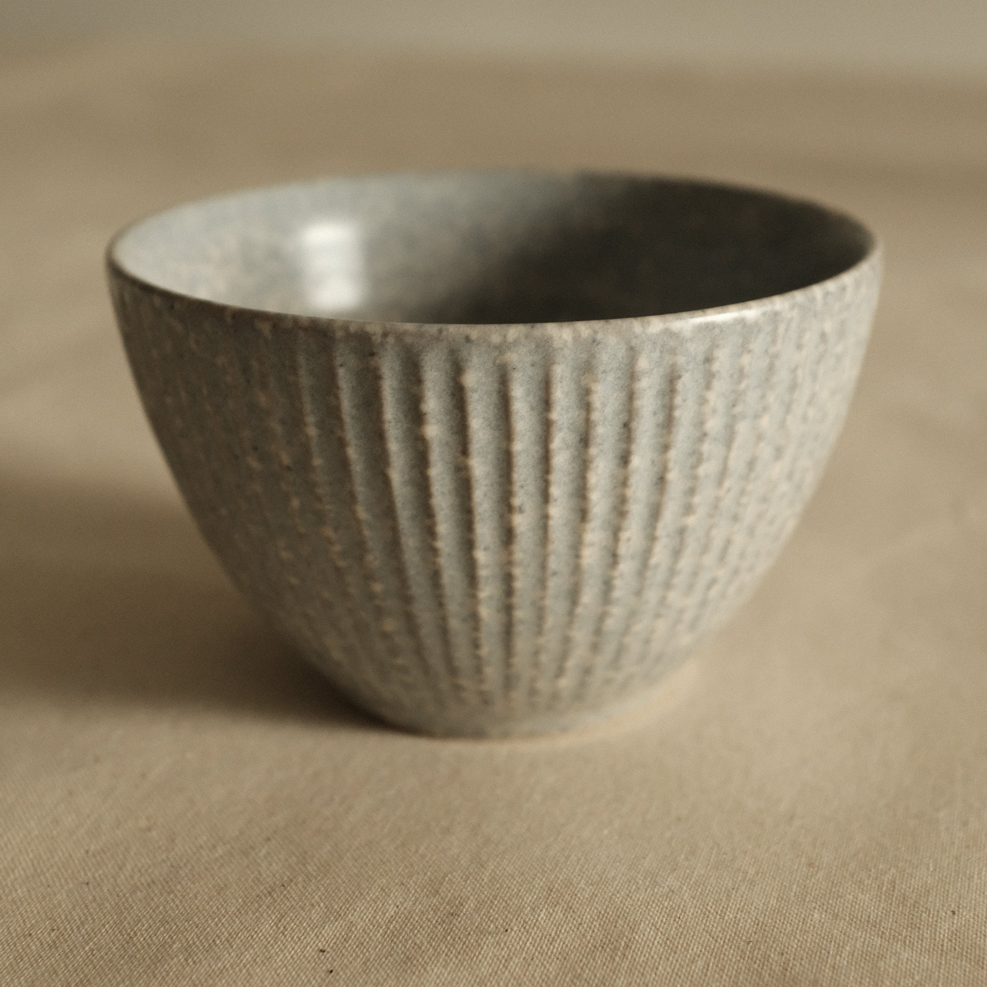 East Table Cotogo Kiln Change Blue Matte Small Bowl