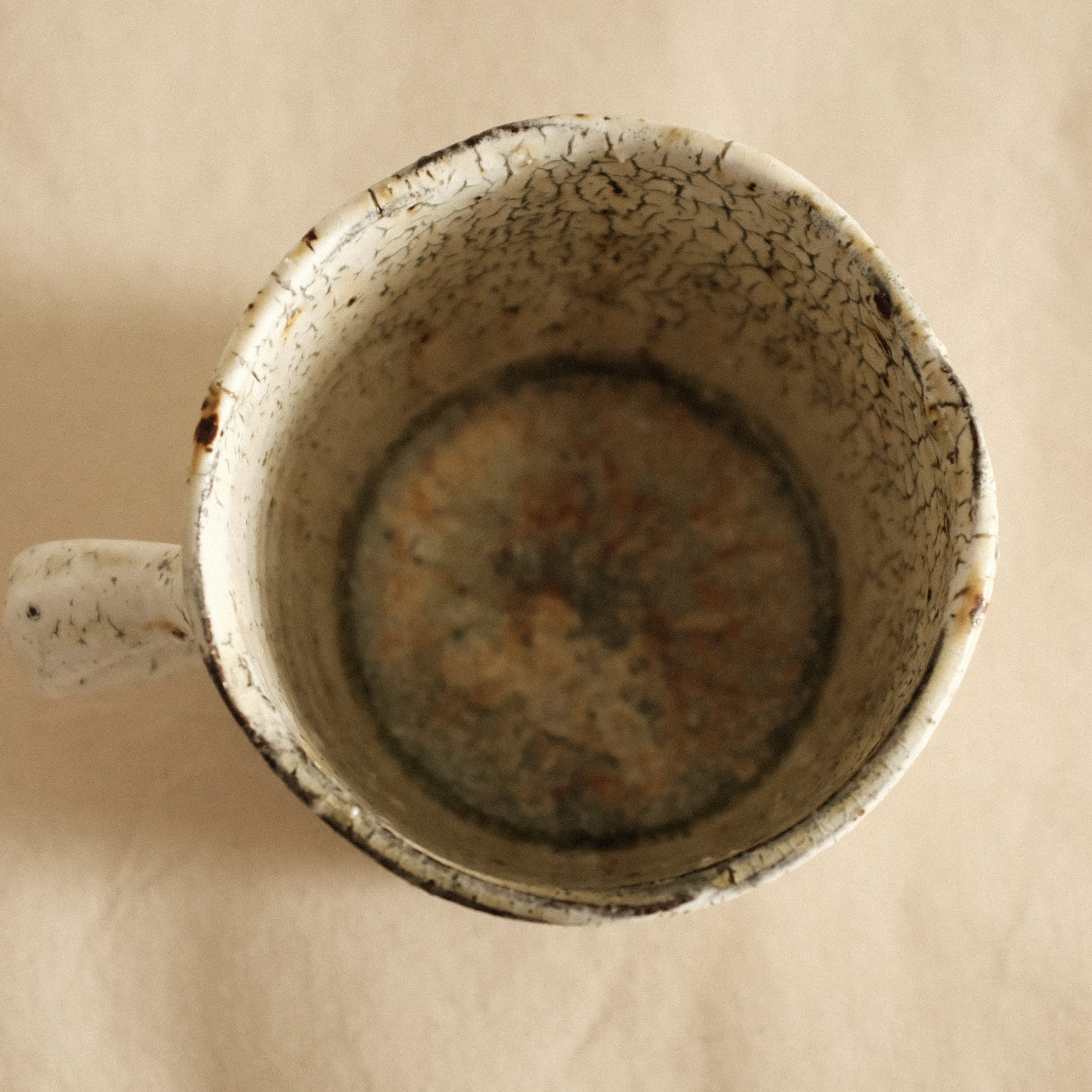 Kazuhito Yamamoto White Vidro Powdered Glaze Antique Mug