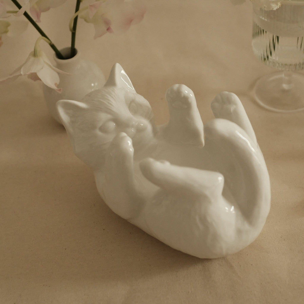 MIGNON Furry Cat with Small Ceramic Vase Reed Diffuser Bottle