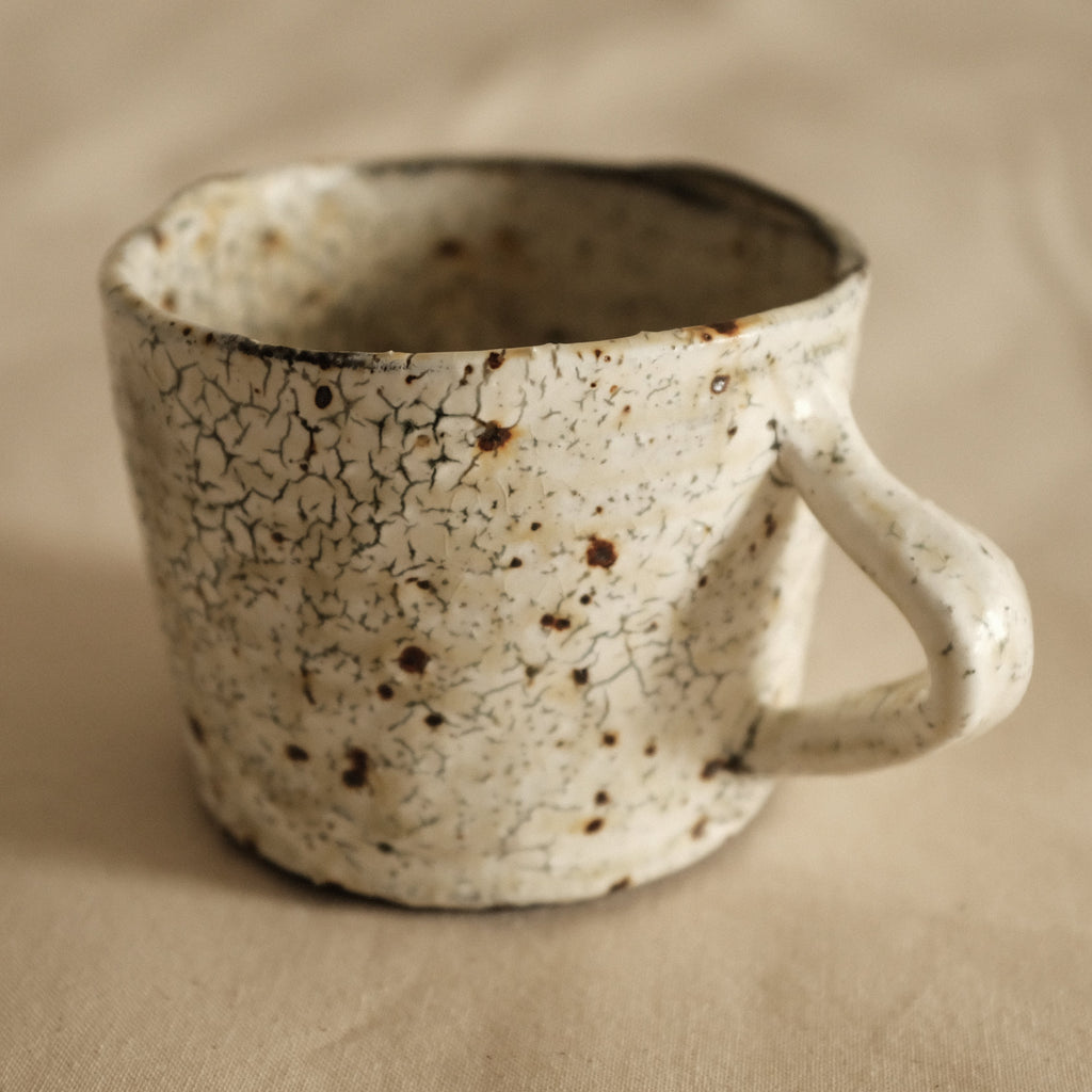 Kazuhito Yamamoto White Vidro Powdered Glaze Antique Mug