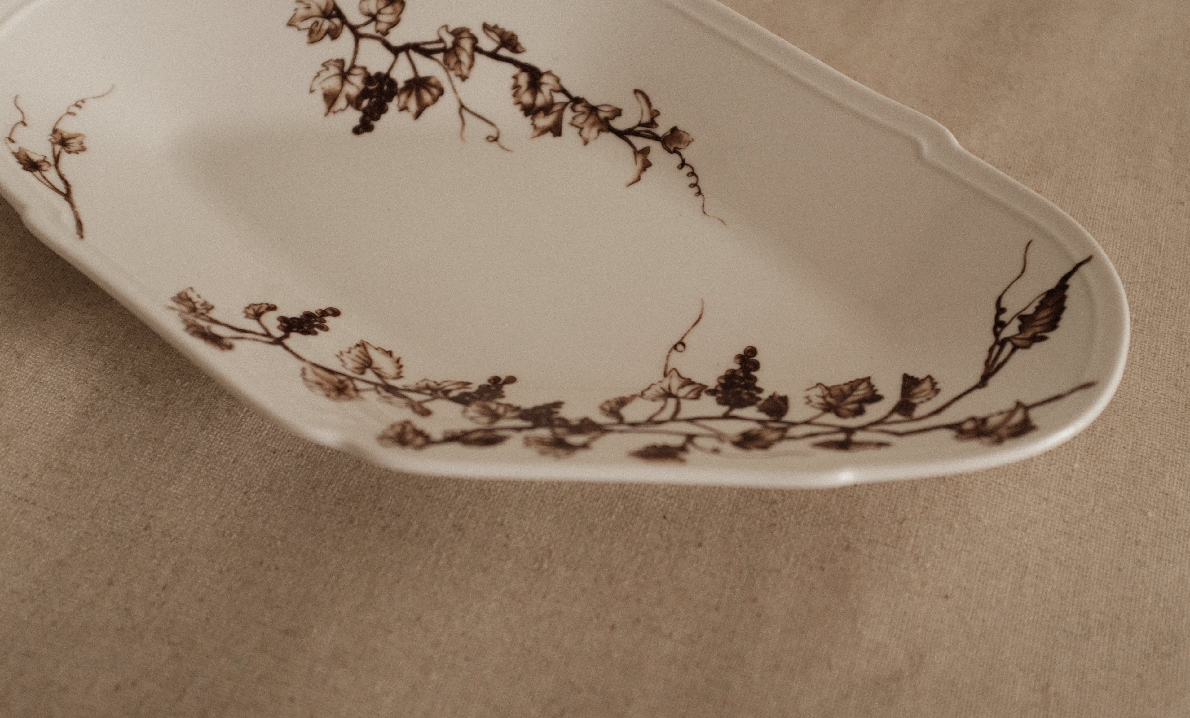 Studio M' Japan Vigne Plate Brown