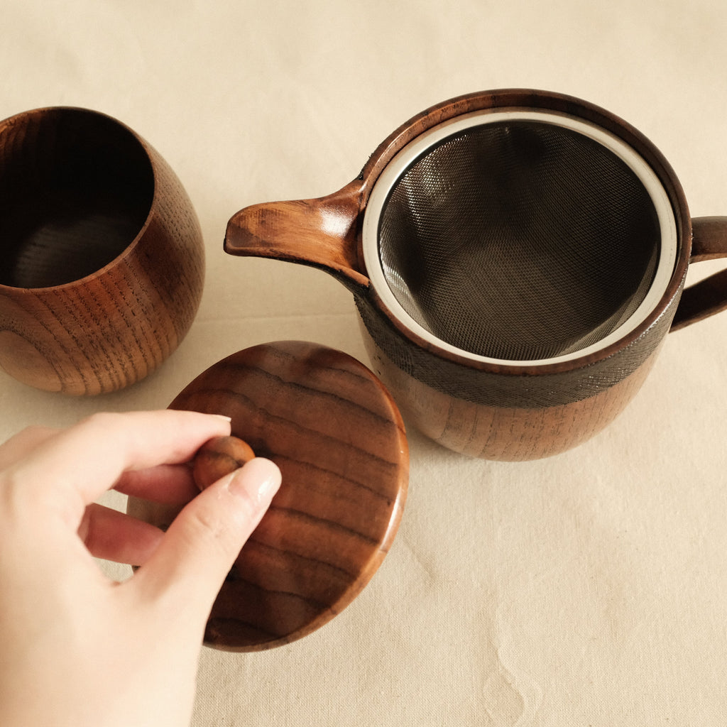 Asanuno Hemp Fabric Covered Wooden Teapot with Egg Shape Wooden Cup Norawan Set