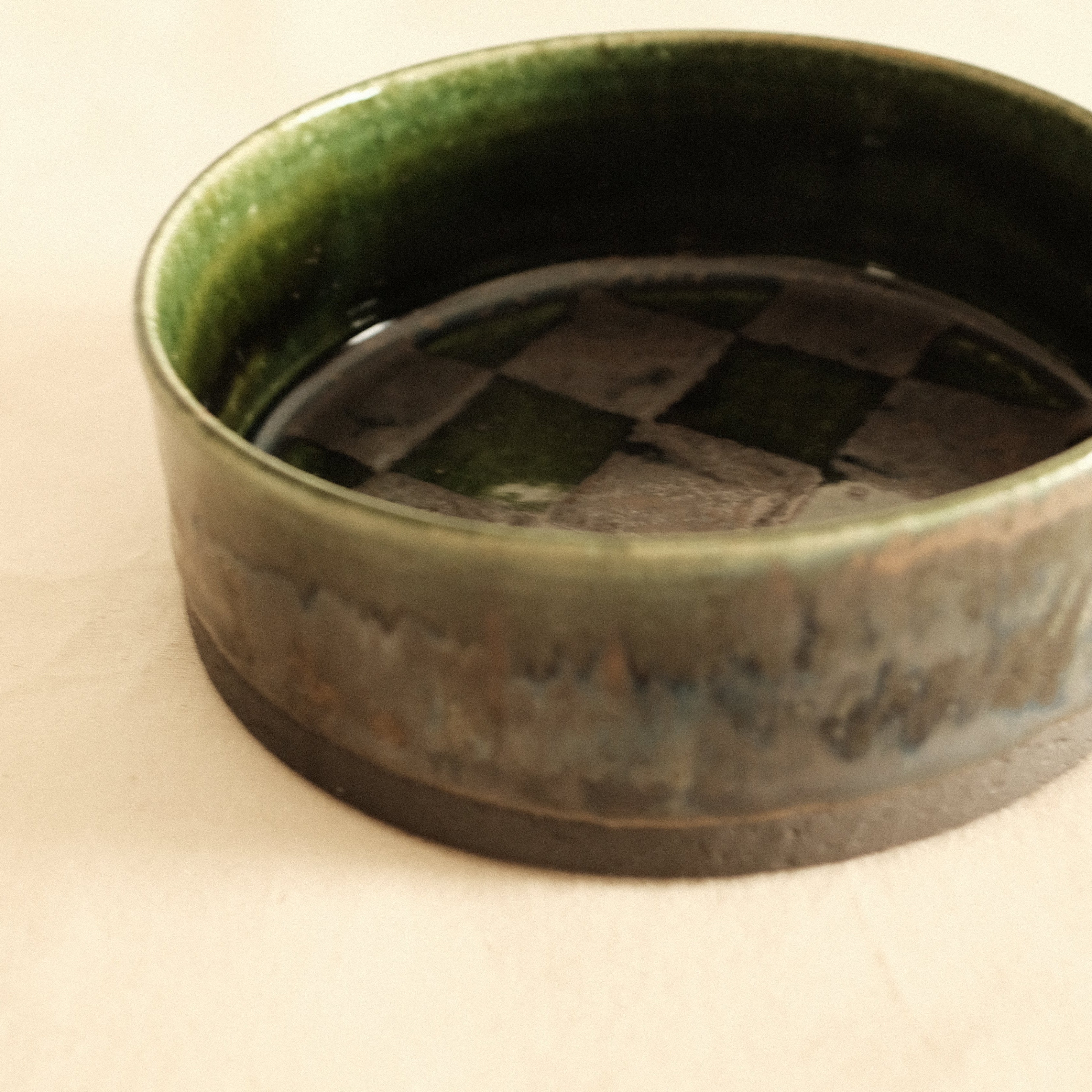 Kuroki Taira Oribe Green Glaze Checkered Dish Bowl
