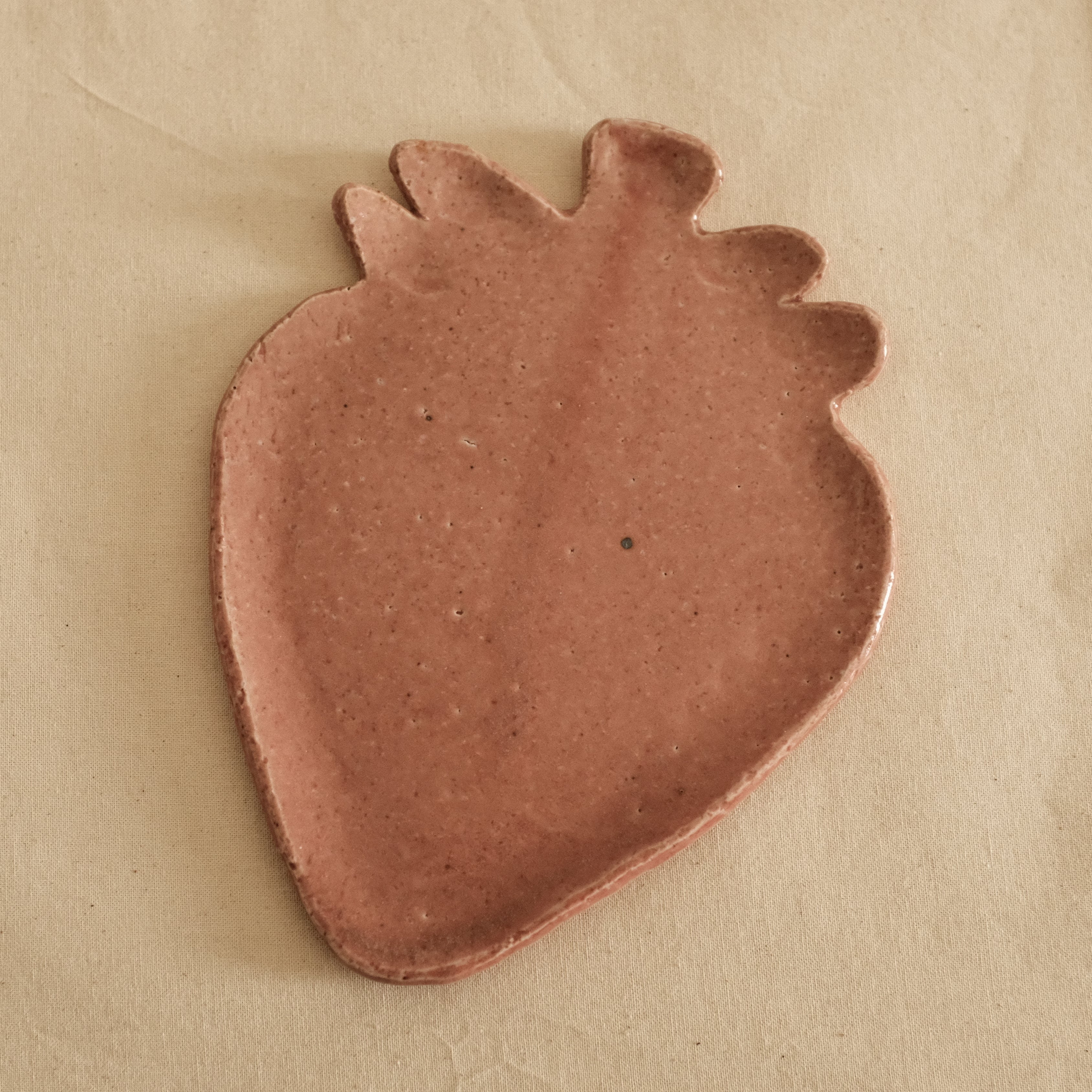 Momoiro Soft Pink Ichigo Strawberry Flat Plate