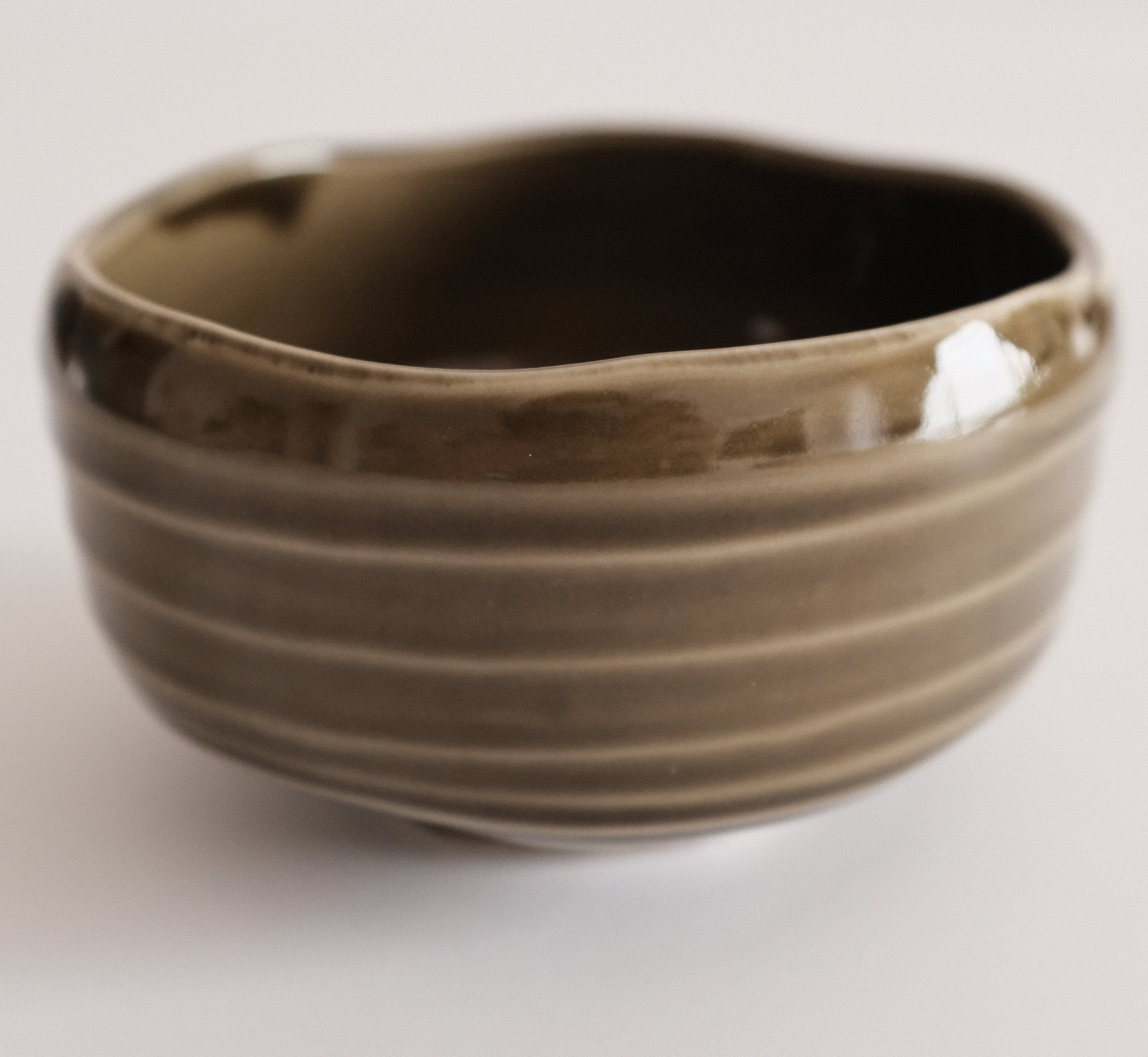 Hatsuichi Japan Yomogi Olive Green Flower-shaped Chawan Matcha Bowl Tea Bowl Japan Minoware