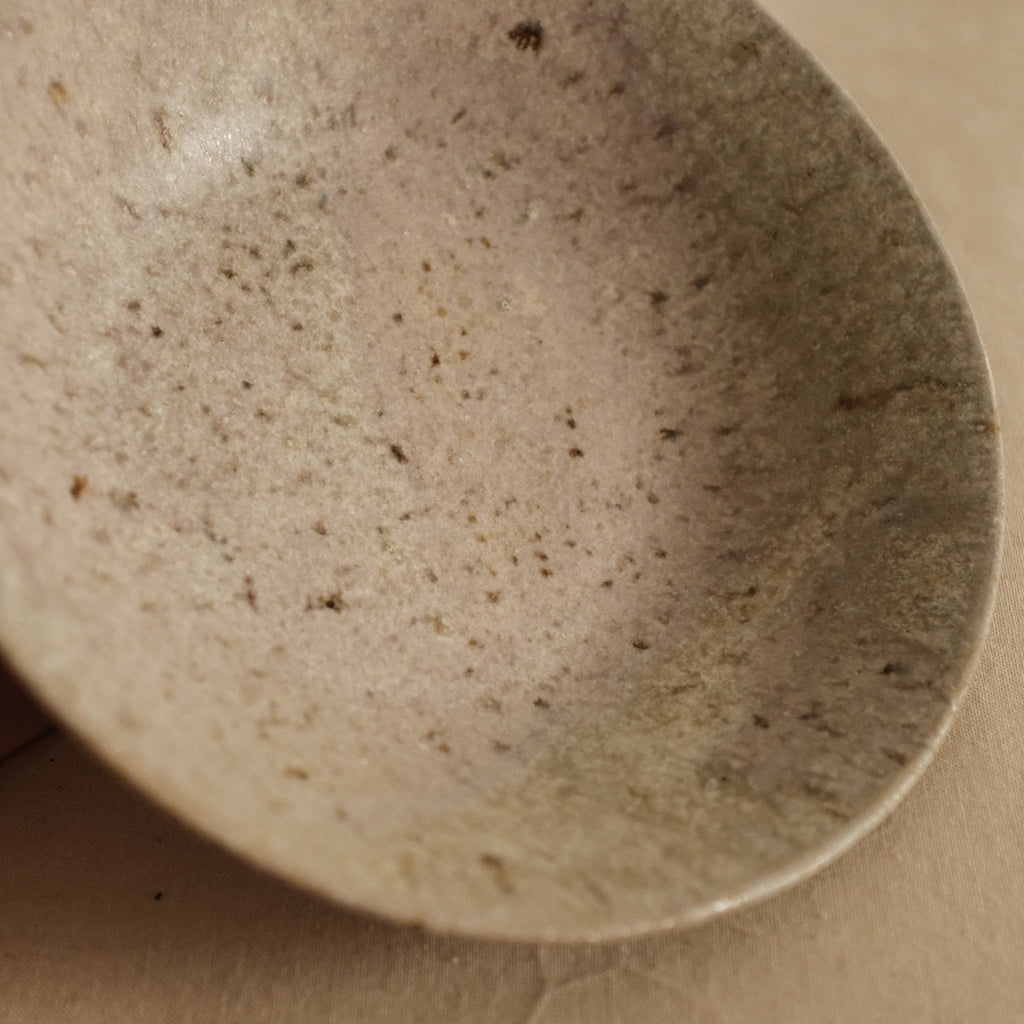 Suzuki Mikumo Spring Soft Pink Green Ceramic Deep Plate