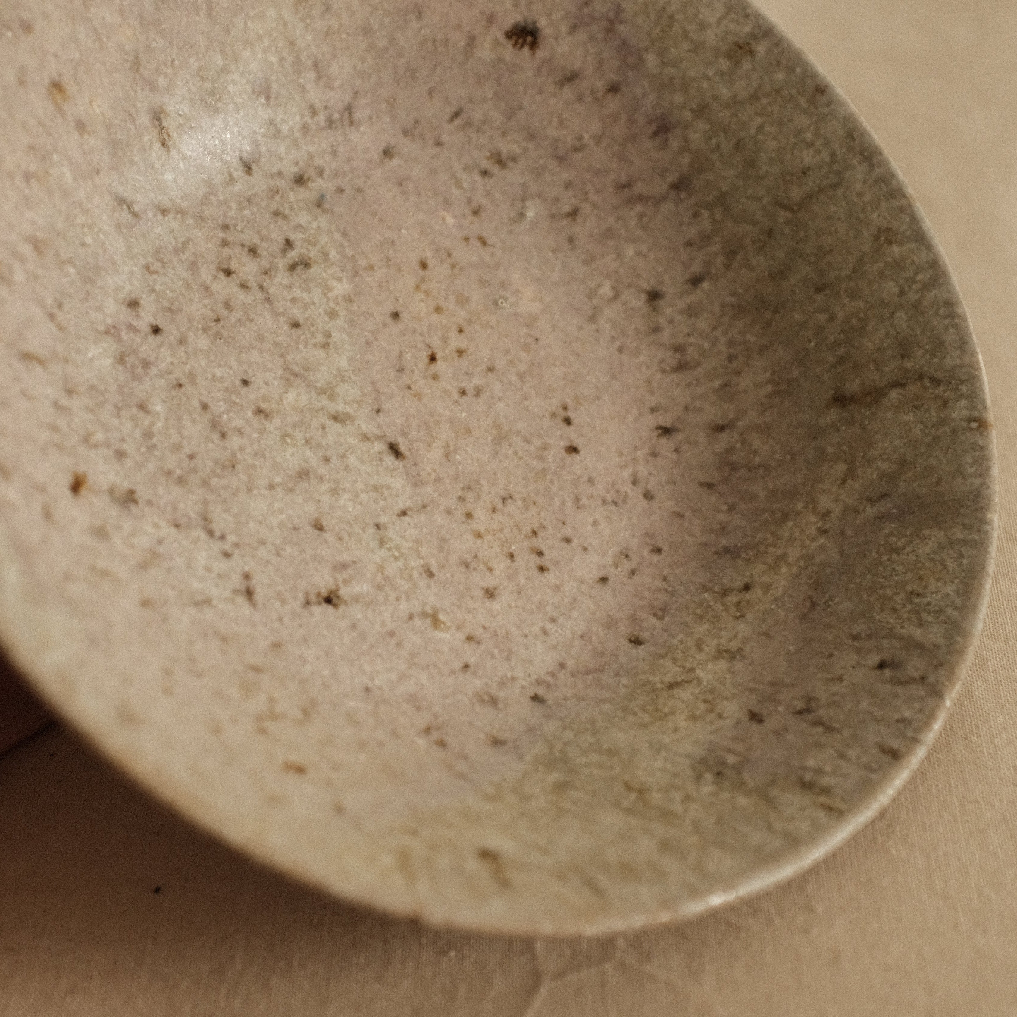 Suzuki Mikumo Spring Soft Pink Green Ceramic Deep Plate