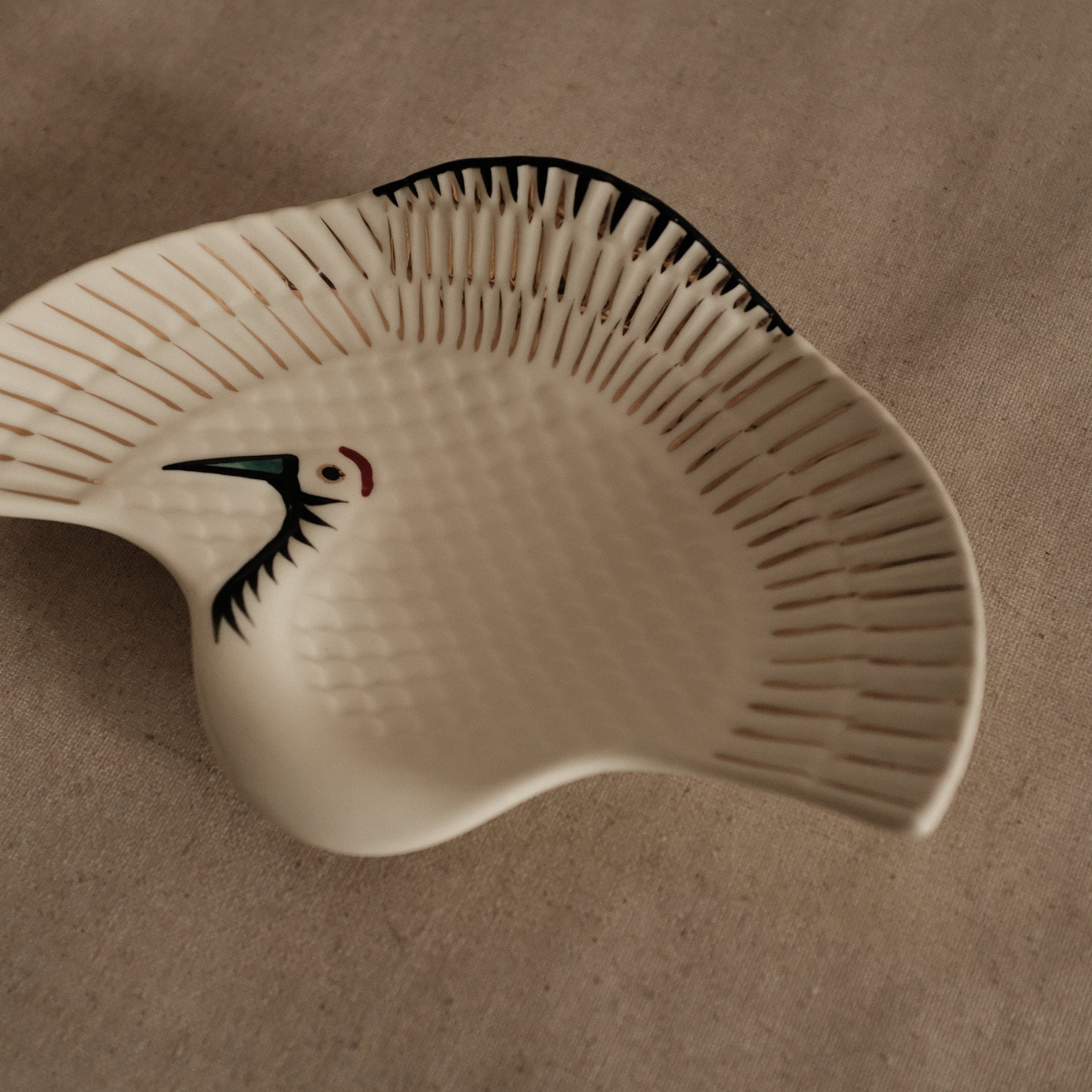 Tsuru White Crane Underglazed Cream Ceramic Dish Plate