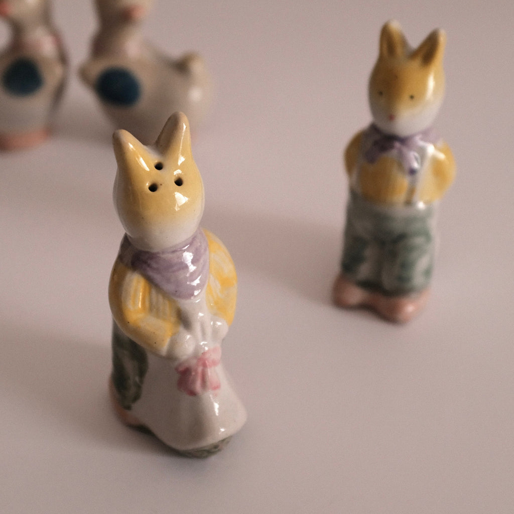 REYNARD Fox Handmade Handpainted Retro Ceramic Condiment Shaker Bottle