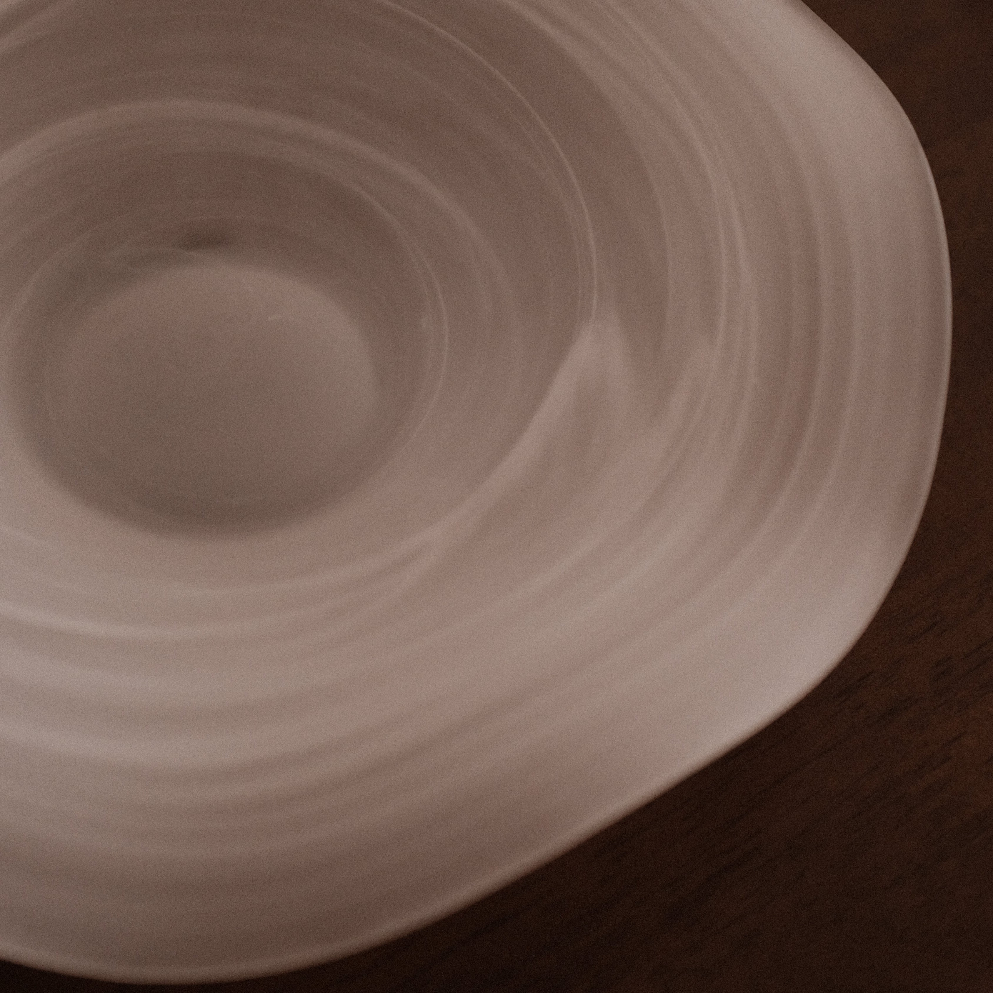 ESME Handmade Wavy Round Frosted Glass Cosmic Deep Plate White