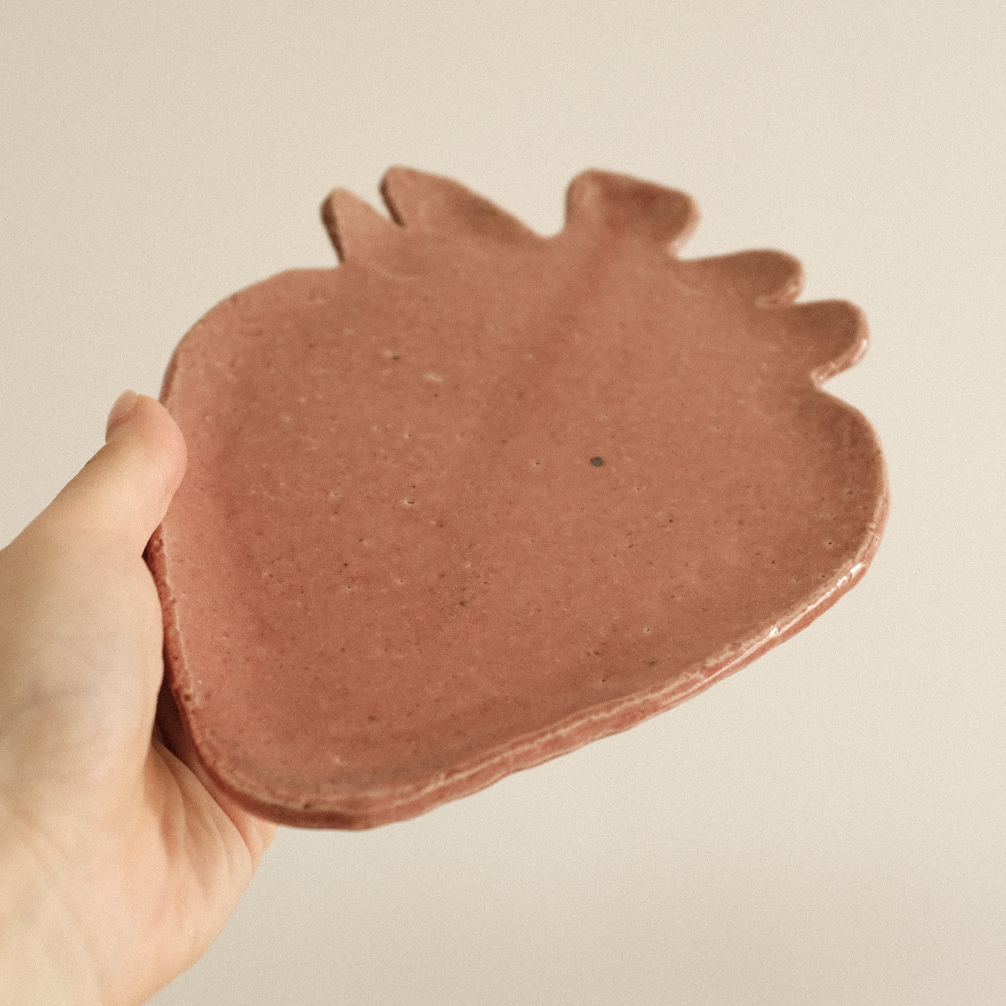 Momoiro Soft Pink Ichigo Strawberry Flat Plate