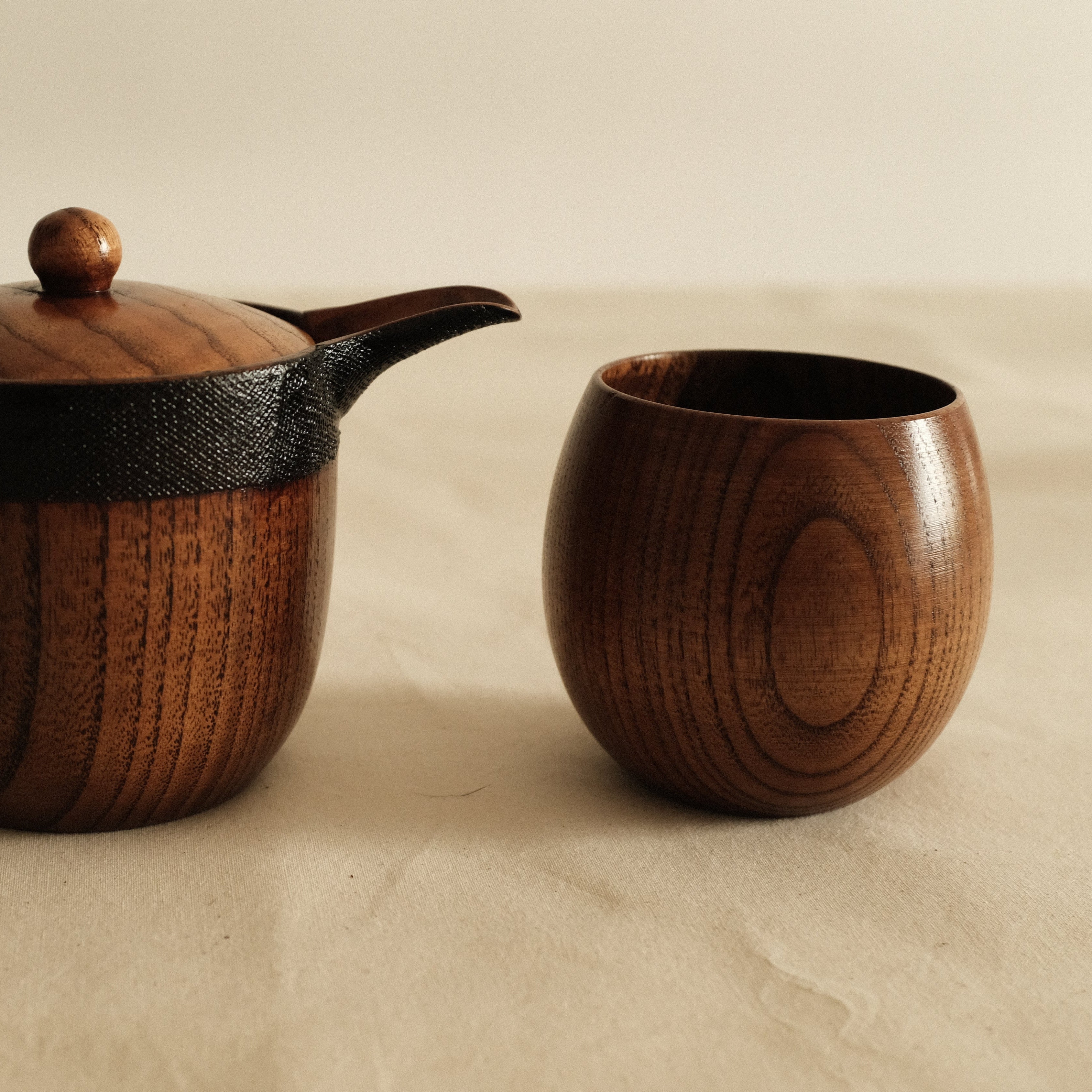 Asanuno Hemp Fabric Covered Wooden Teapot with Egg Shape Wooden Cup Norawan Set