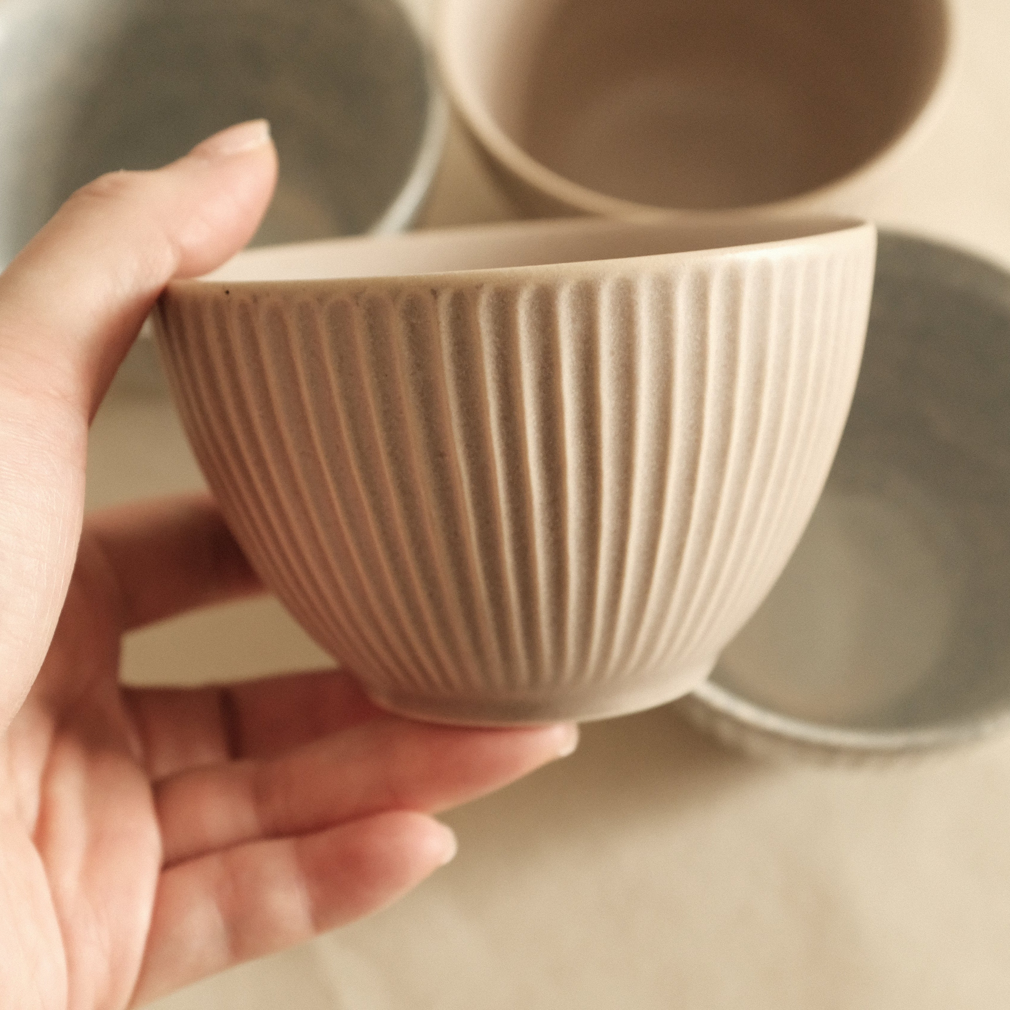 East Table Cotogo Beige Matte Small Bowl