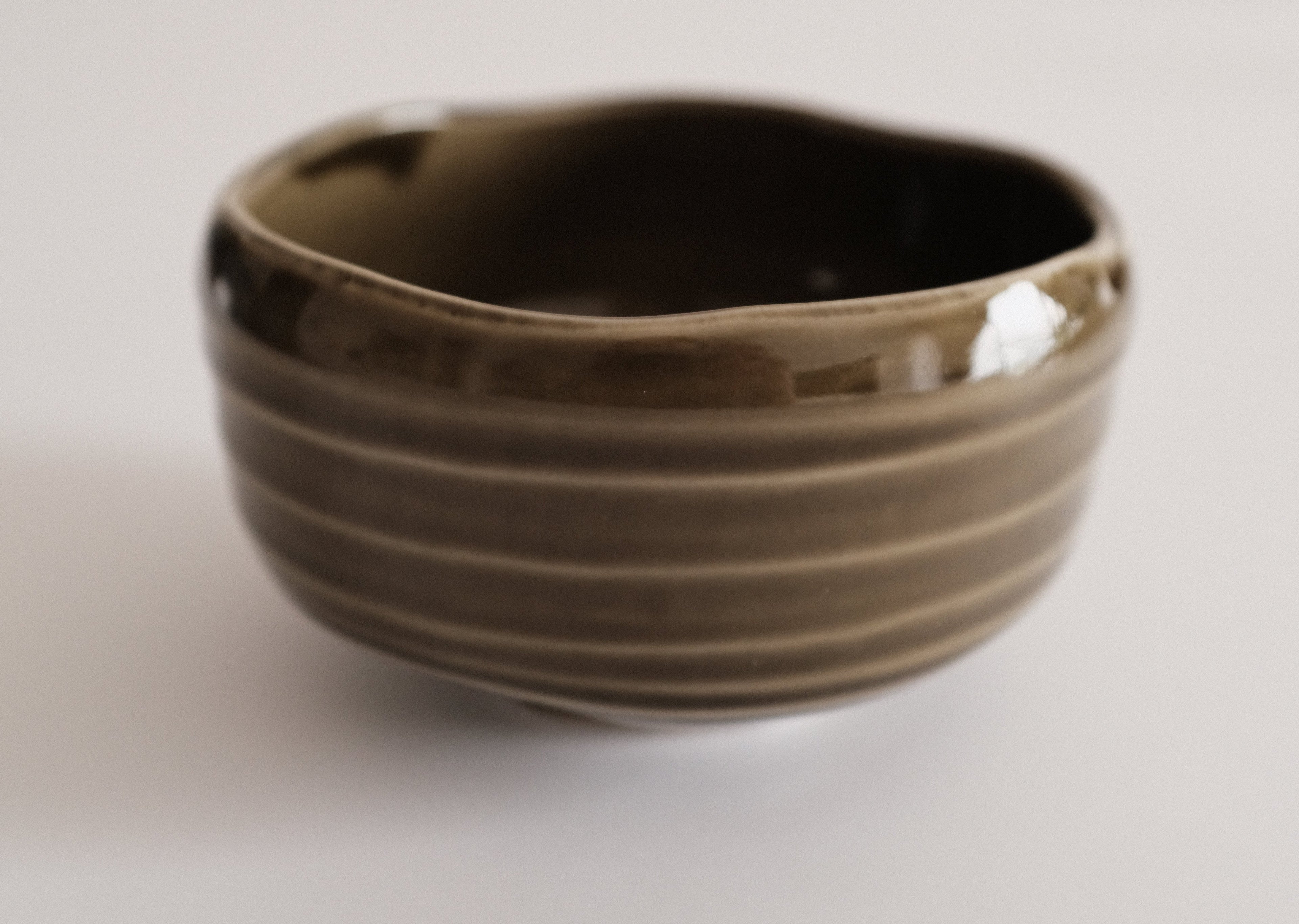 Hatsuichi Japan Yomogi Olive Green Flower-shaped Chawan Matcha Bowl Tea Bowl Japan Minoware