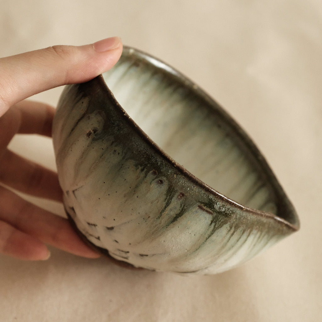 Masamura Japan Carved Artichoke Moss Green Japan Katakuchi Chawan Matcha Bowl with Spout