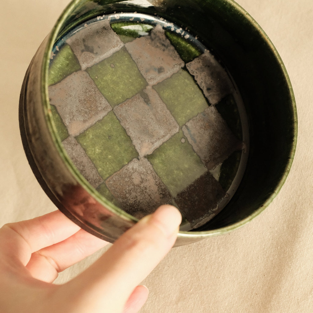 Kuroki Taira Oribe Green Glaze Checkered Dish Bowl
