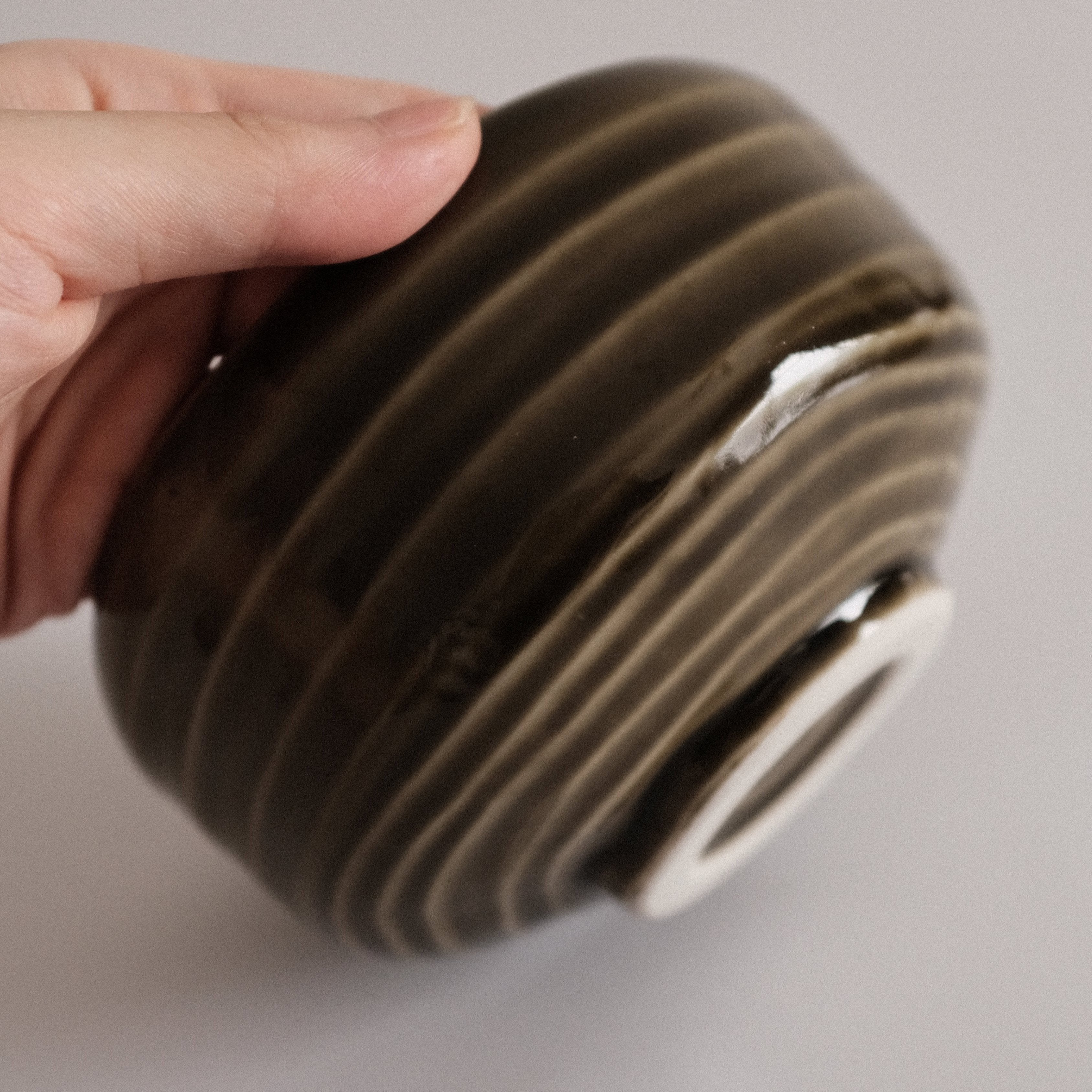 Hatsuichi Japan Yomogi Olive Green Flower-shaped Chawan Matcha Bowl Tea Bowl Japan Minoware