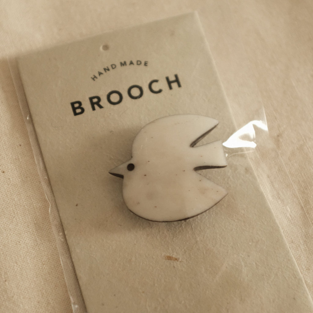 Akorat Japan Bone Brooch Bird