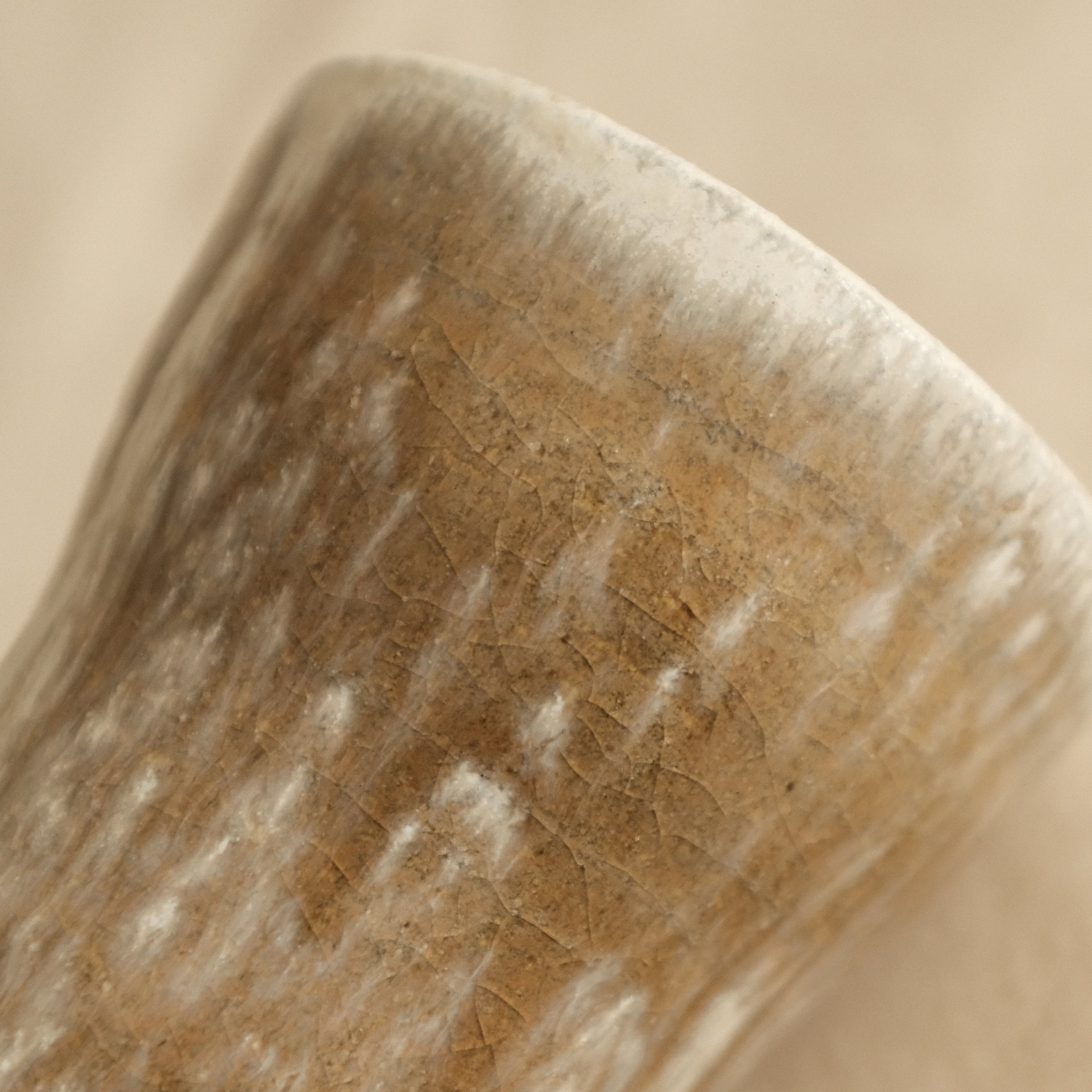 Kyuuko Mashiko Konayuki Powder Snow Glaze Mug with Handle