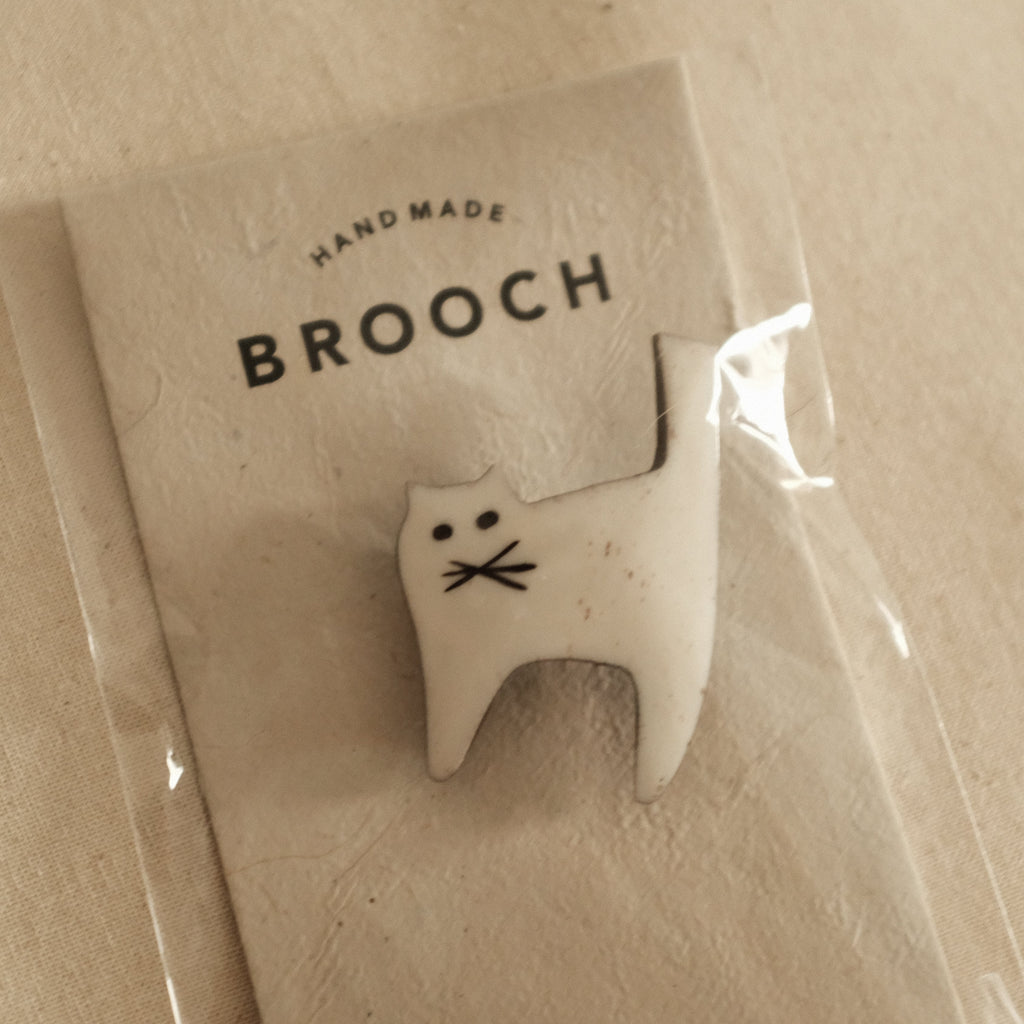 Akorat Japan Bone Brooch Cat
