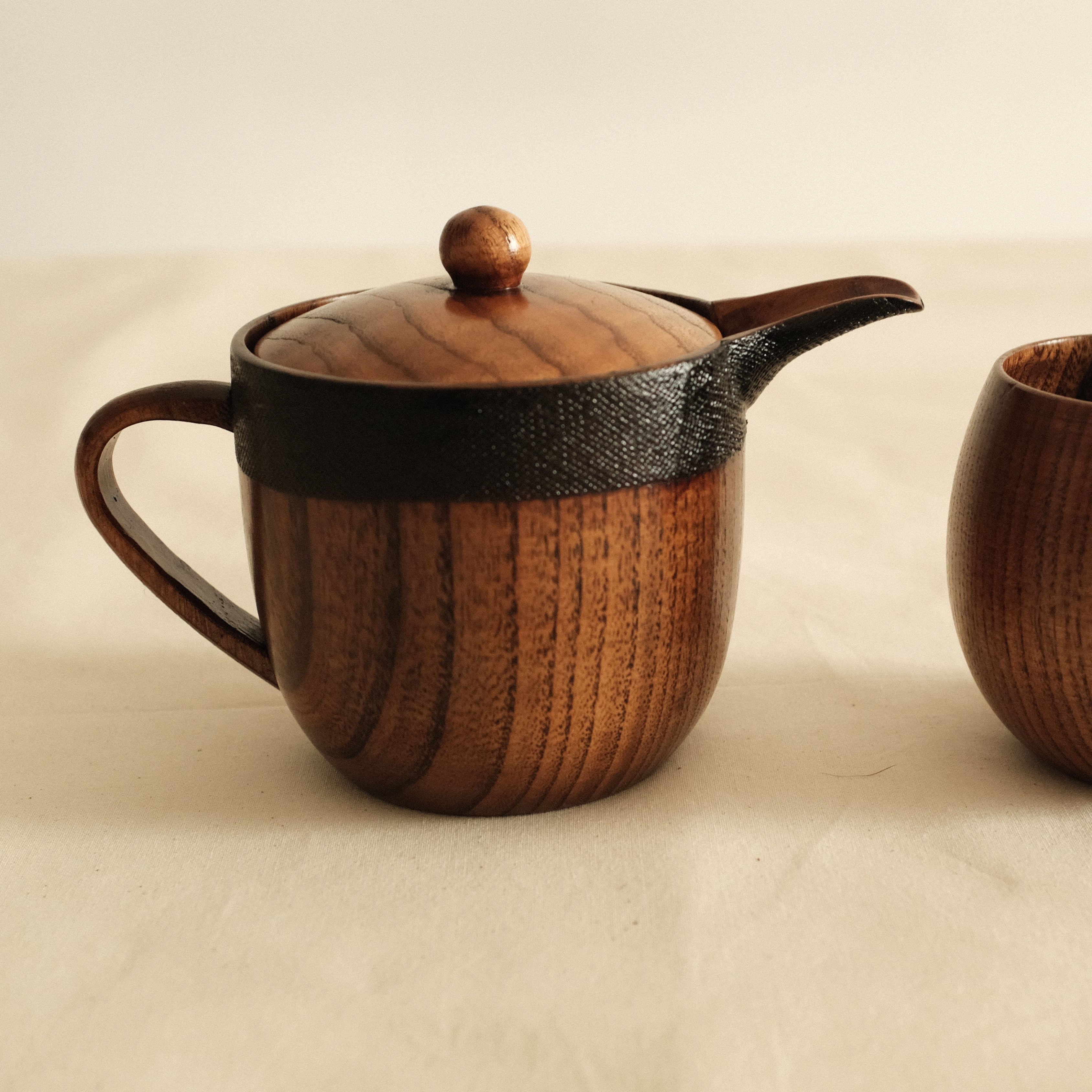 Asanuno Hemp Fabric Covered Wooden Teapot with Egg Shape Wooden Cup Norawan Set