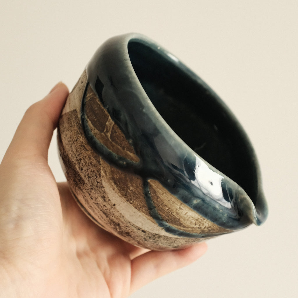 Hatsuichi Japan Ai Nagashi Dark Blue Katakuchi Chawan Matcha Bowl Minoware