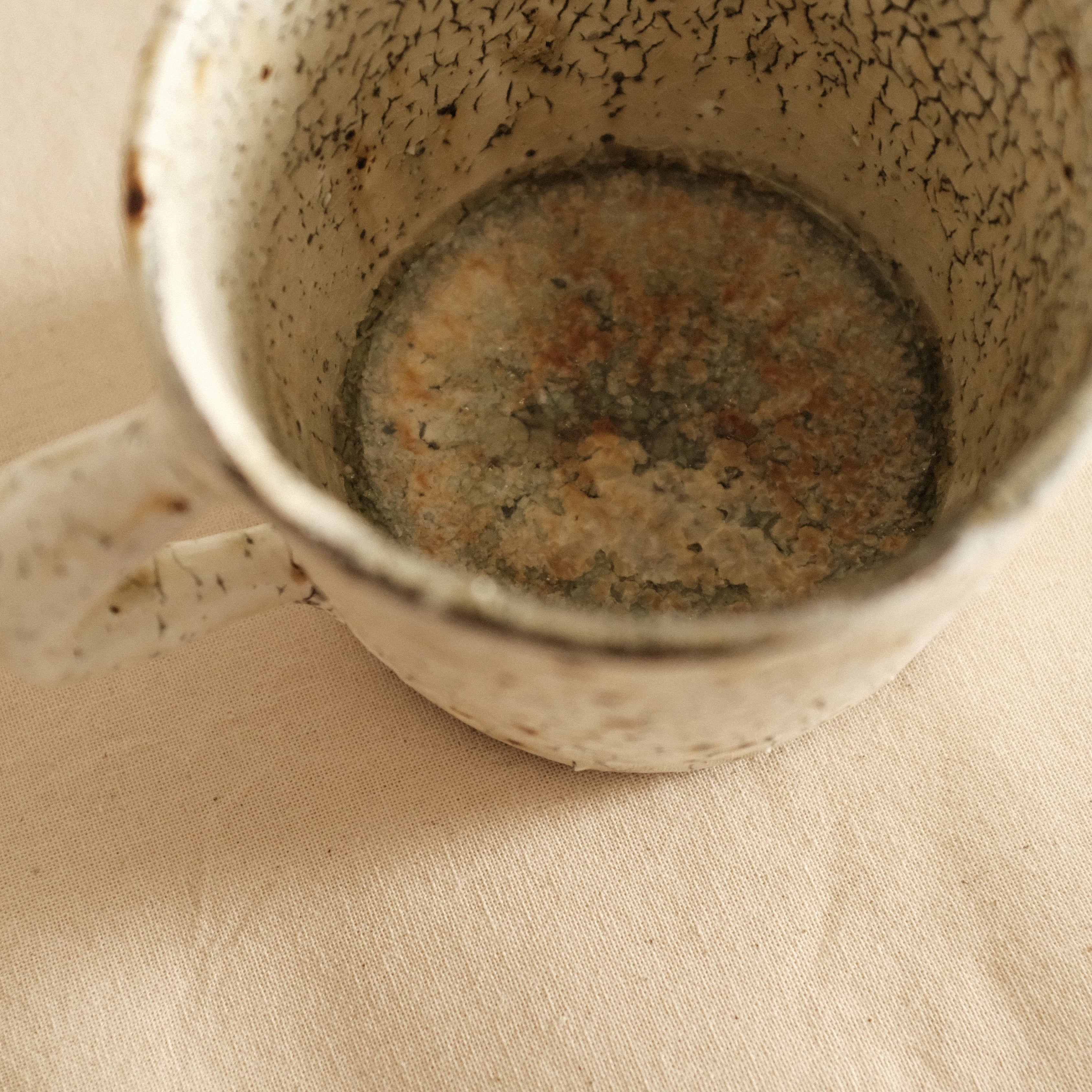 Kazuhito Yamamoto White Vidro Powdered Glaze Antique Mug