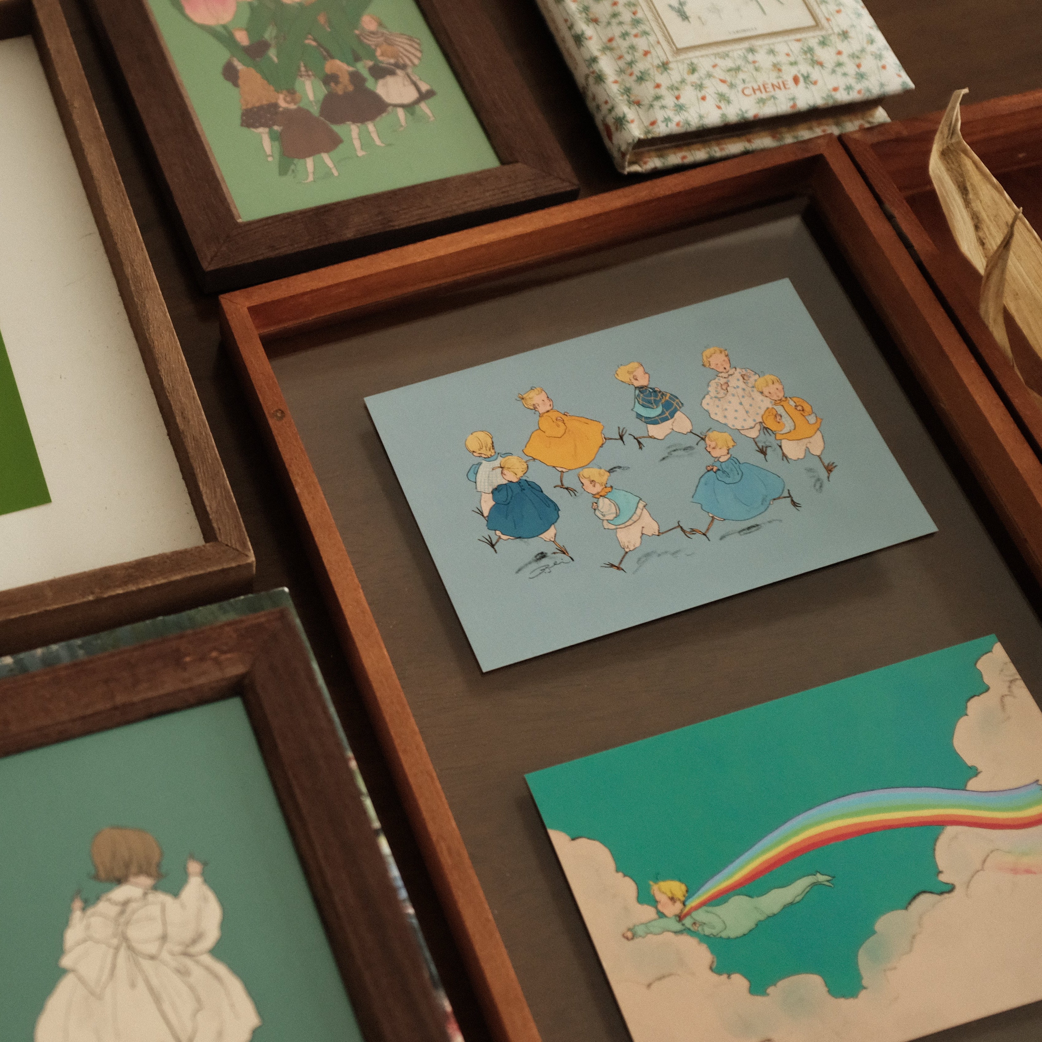 Kurahashi Rei Running Small Birds Postcard