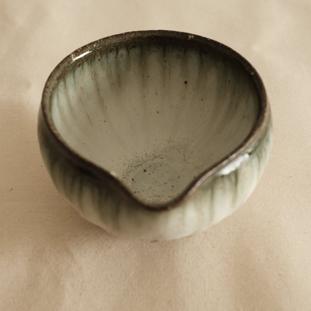 Masamura Japan Carved Artichoke Moss Green Japan Katakuchi Chawan Matcha Bowl with Spout