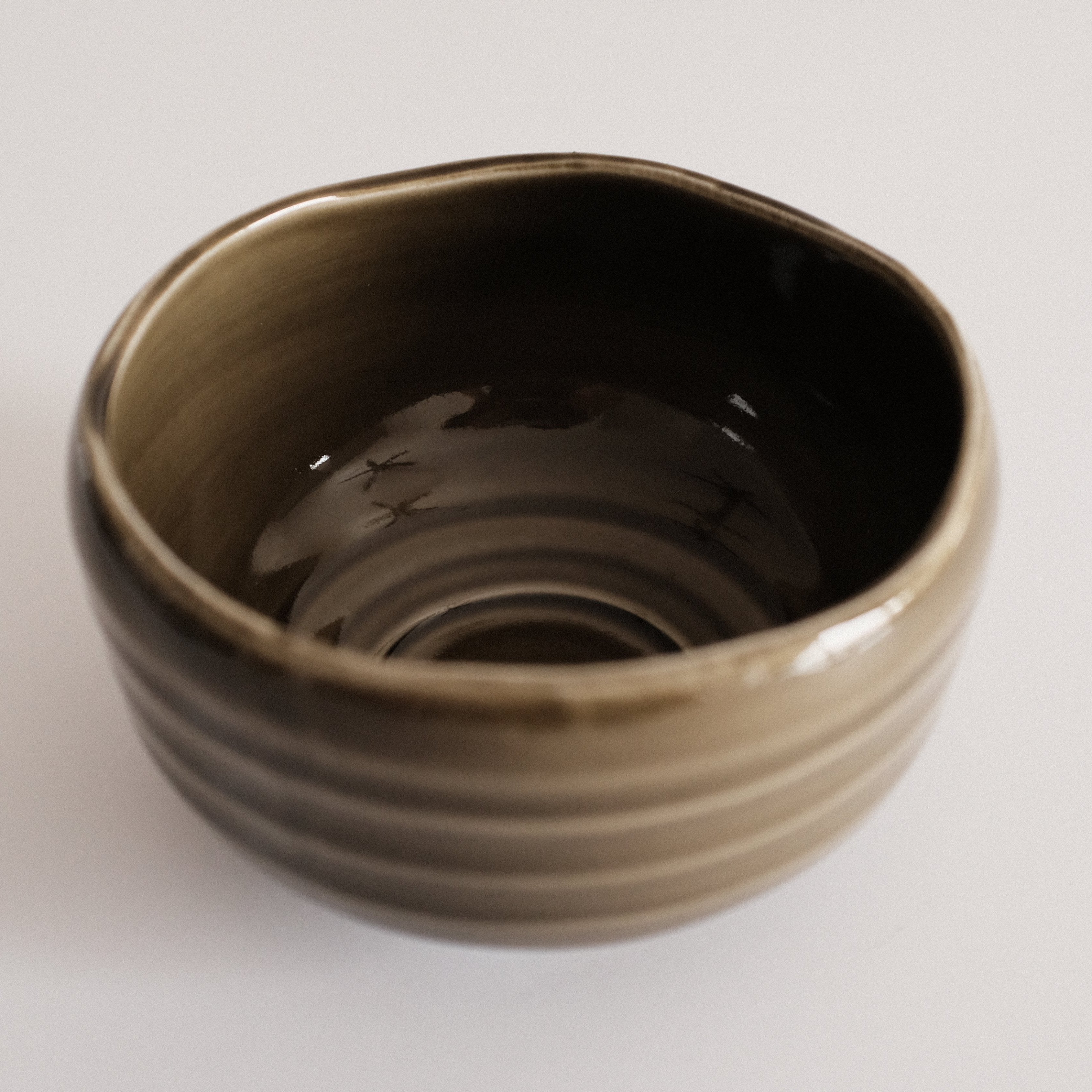 Hatsuichi Japan Yomogi Olive Green Flower-shaped Chawan Matcha Bowl Tea Bowl Japan Minoware