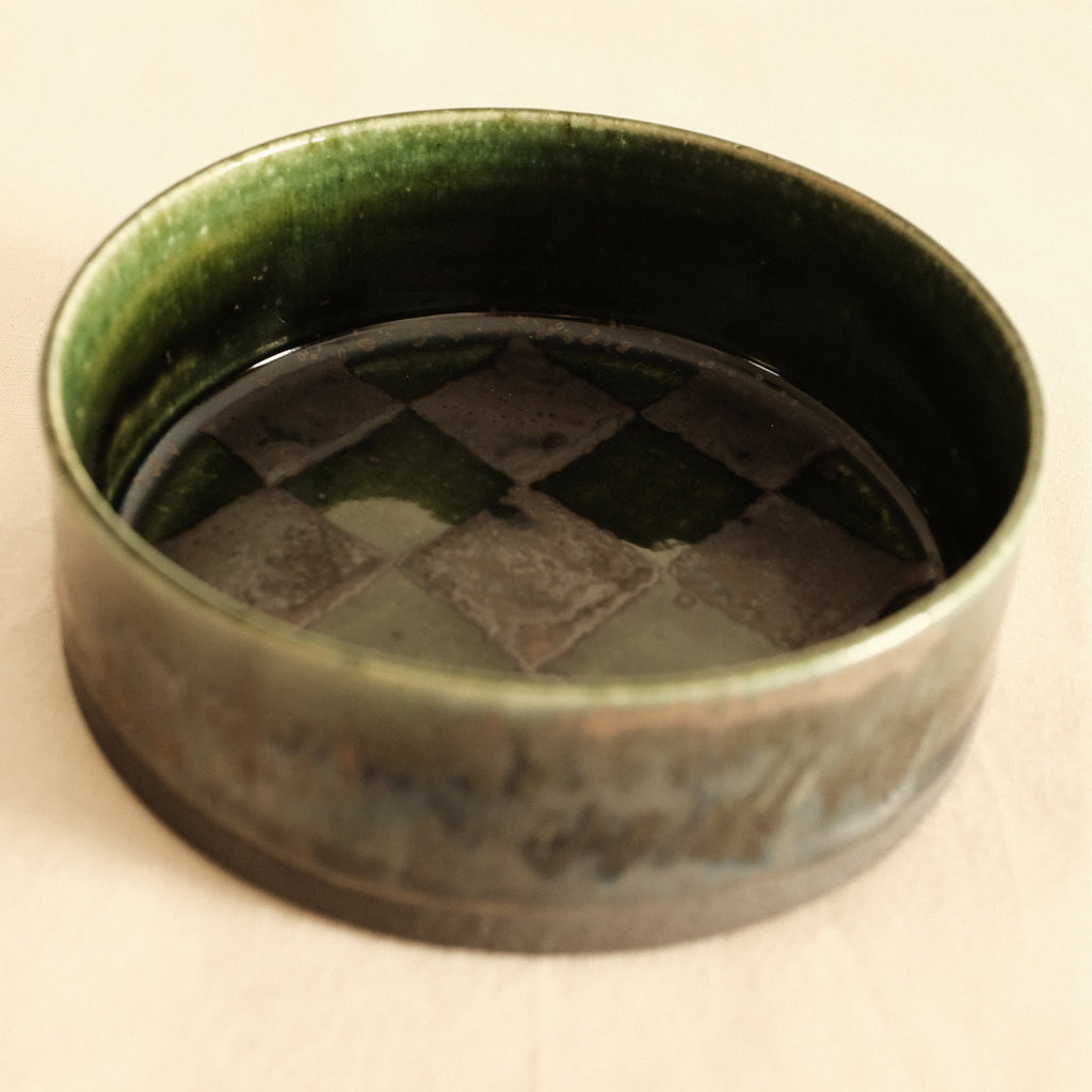 Kuroki Taira Oribe Green Glaze Checkered Dish Bowl
