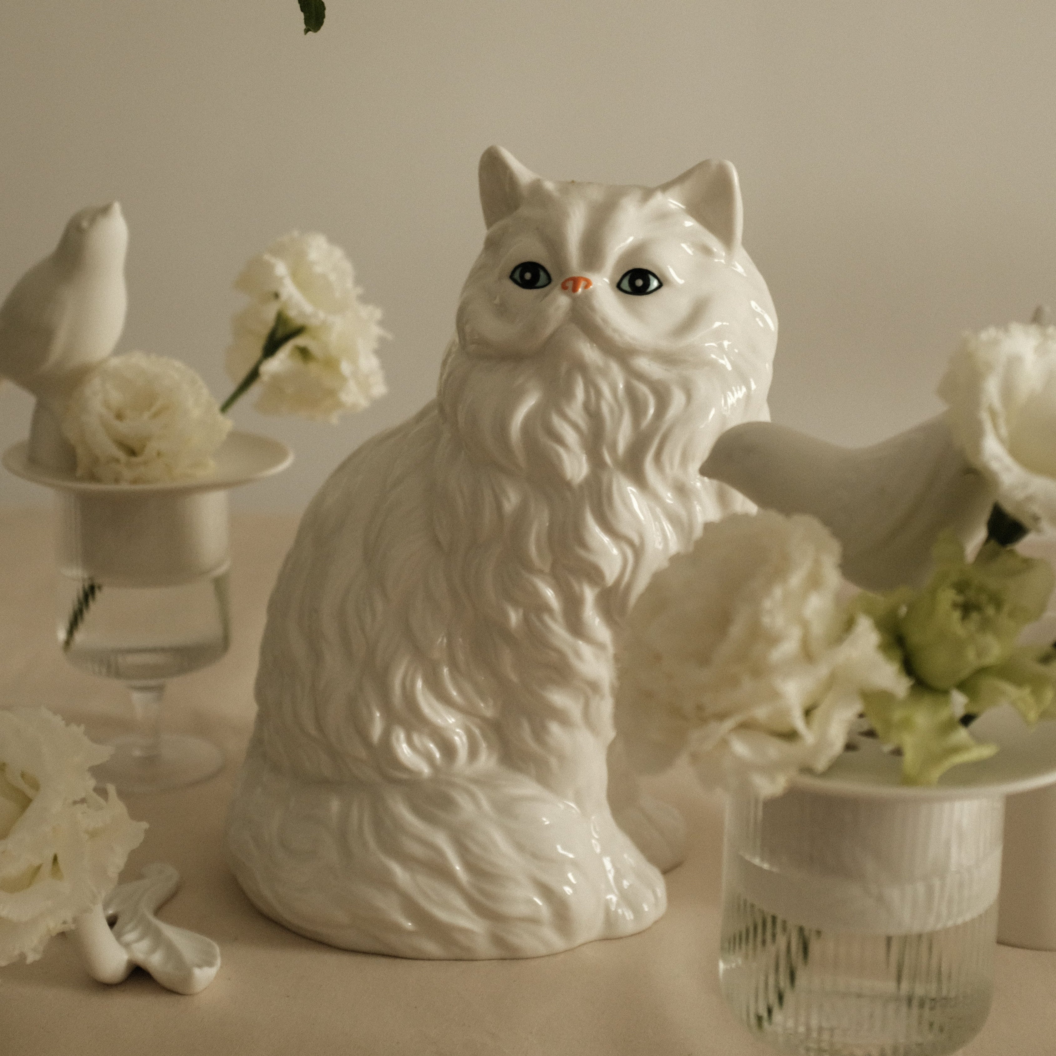ODETTE Majestic White Persian Cat Ceramic Vase