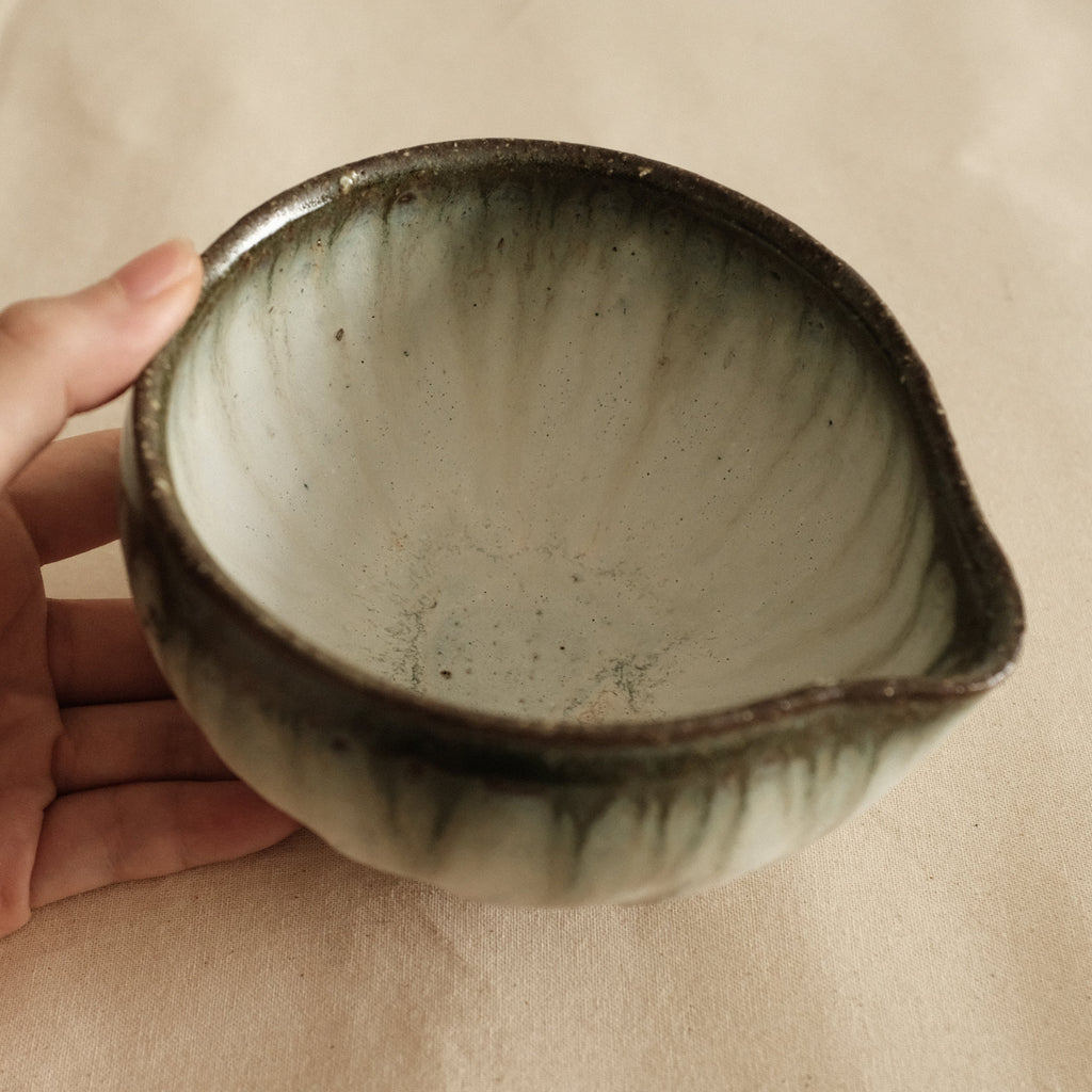 Masamura Japan Carved Artichoke Moss Green Japan Katakuchi Chawan Matcha Bowl with Spout