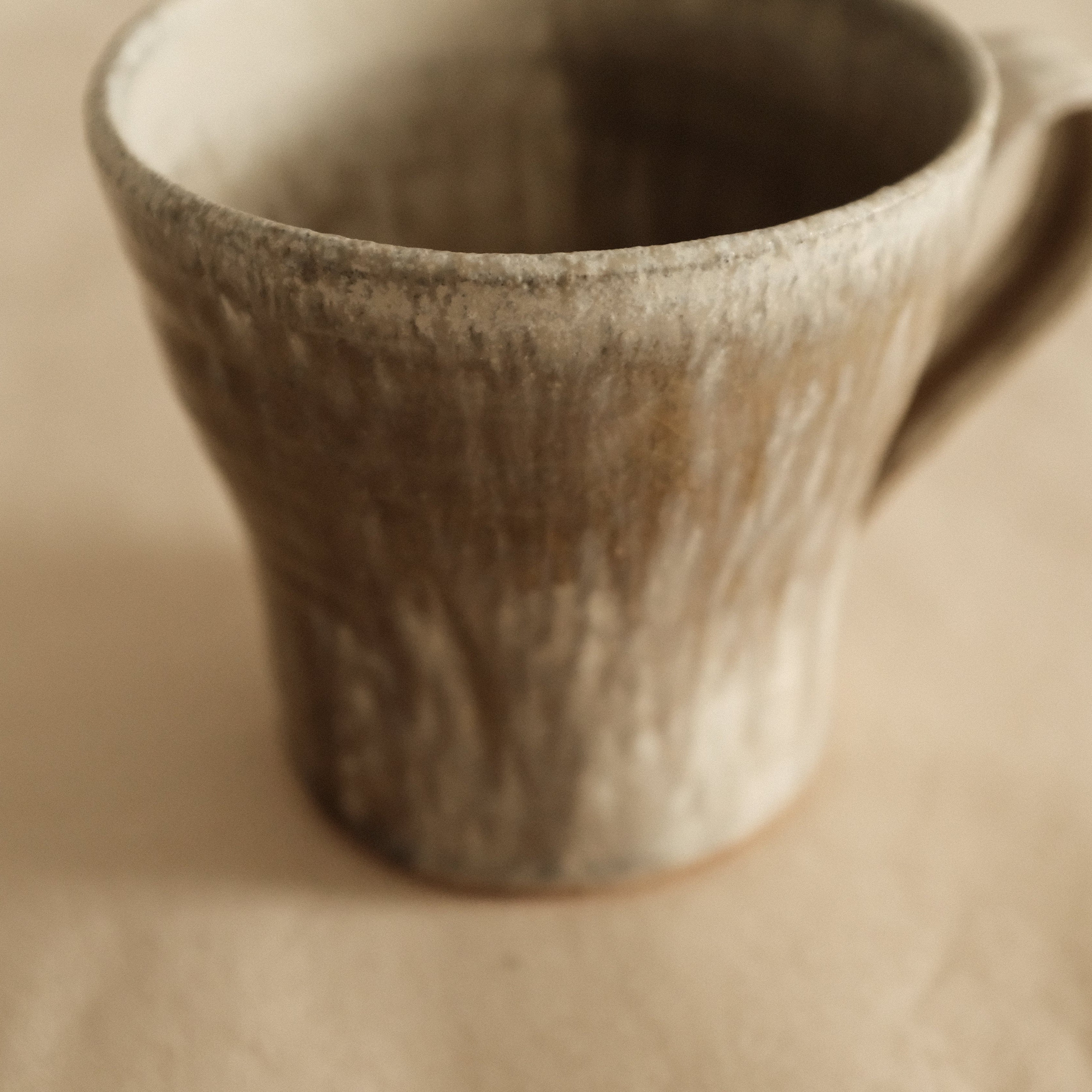 Kyuuko Mashiko Konayuki Powder Snow Glaze Mug with Handle